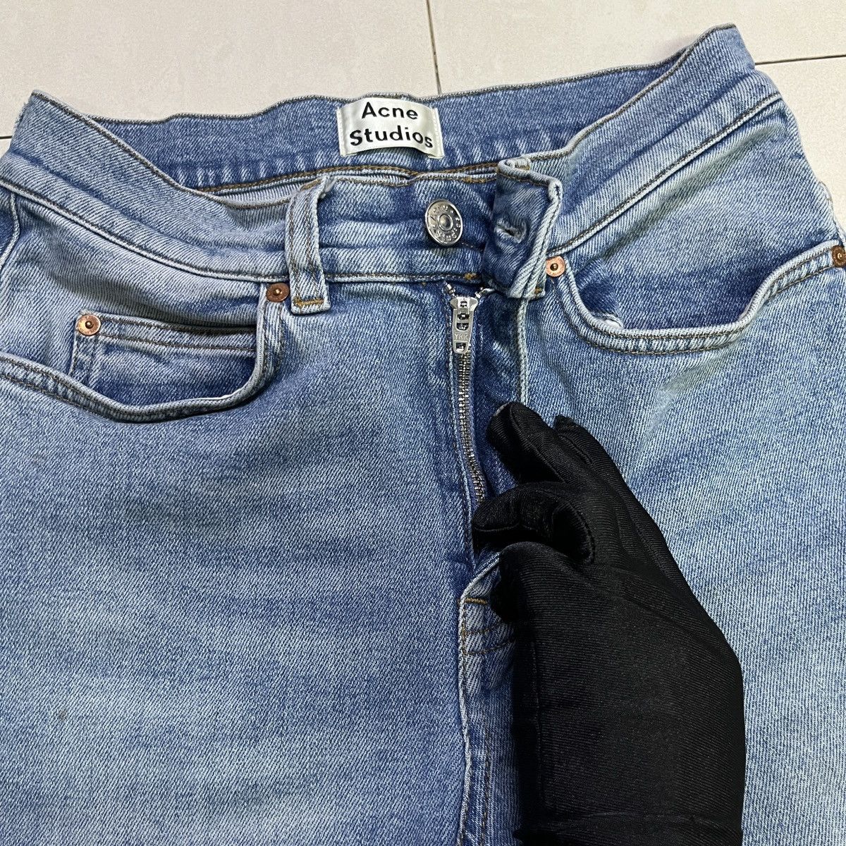 Acne Studios Acne Studios Lita Clean Flare Jeans Size 27" / US 4 / IT 40 - 5 Thumbnail