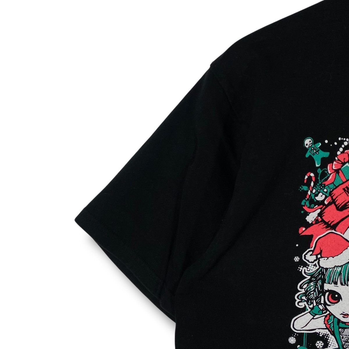 Band Tees Japanese Band BABYMETAL Merry Baby Christmas Graphic Tee Size US XL / EU 56 / 4 - 3 Thumbnail