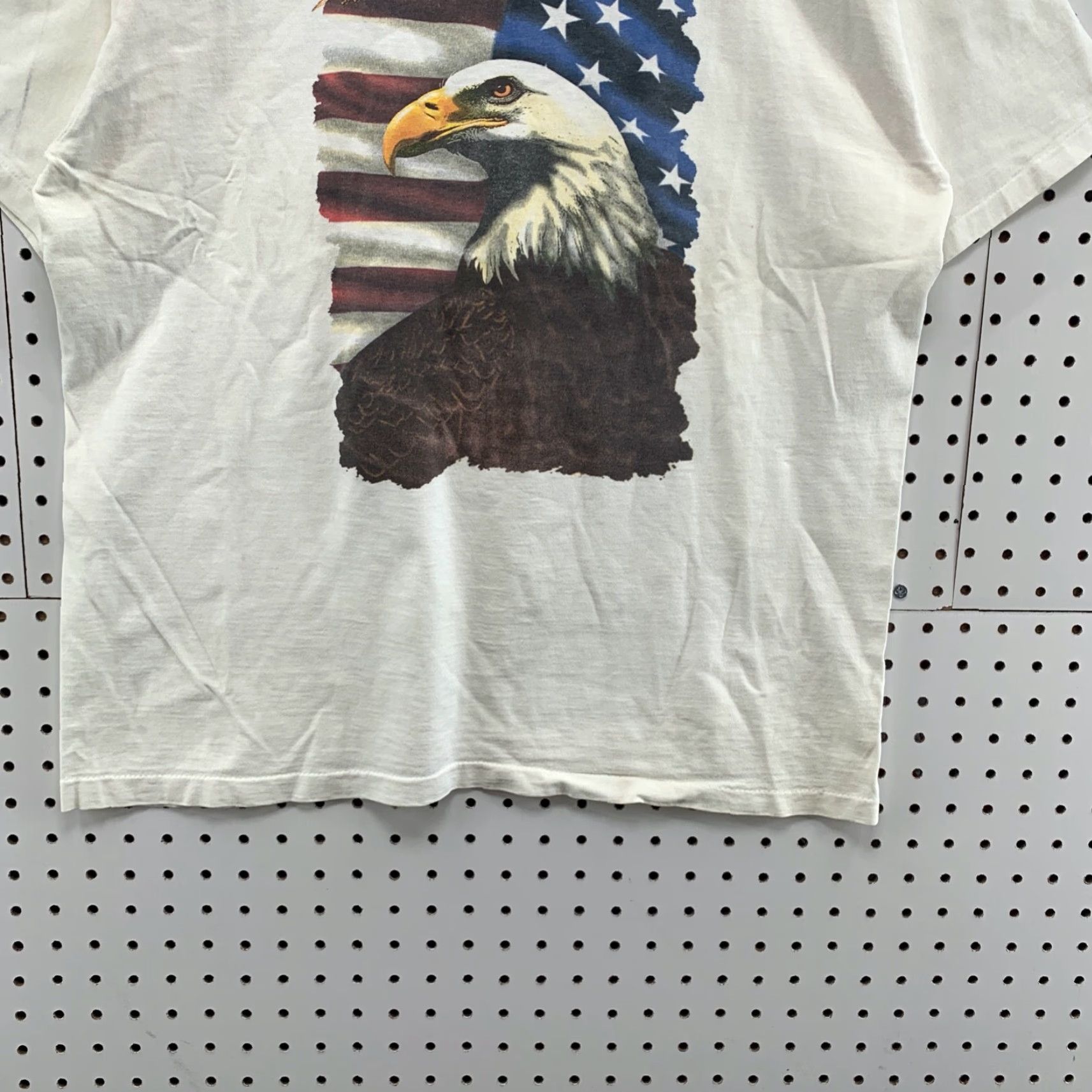 Vintage VINTAGE Alore Shirt Adult Large White Eagle USA Flag Short Sleeve Crew Neck Mens/Womens Size US L / EU 52-54 / 3 - 6 Thumbnail