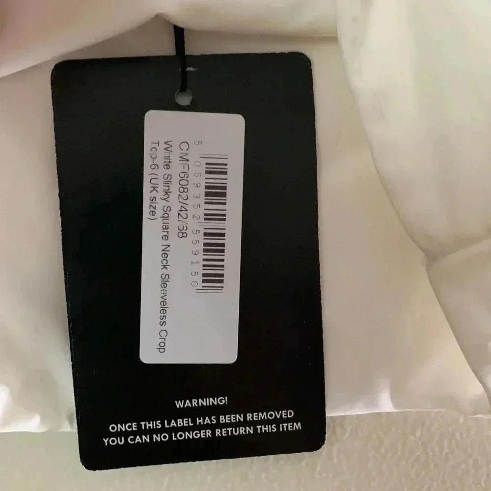 Designer PrettyLittleThing White Sleeveless Crop Top Size S / US 4 / IT 40 - 2 Thumbnail