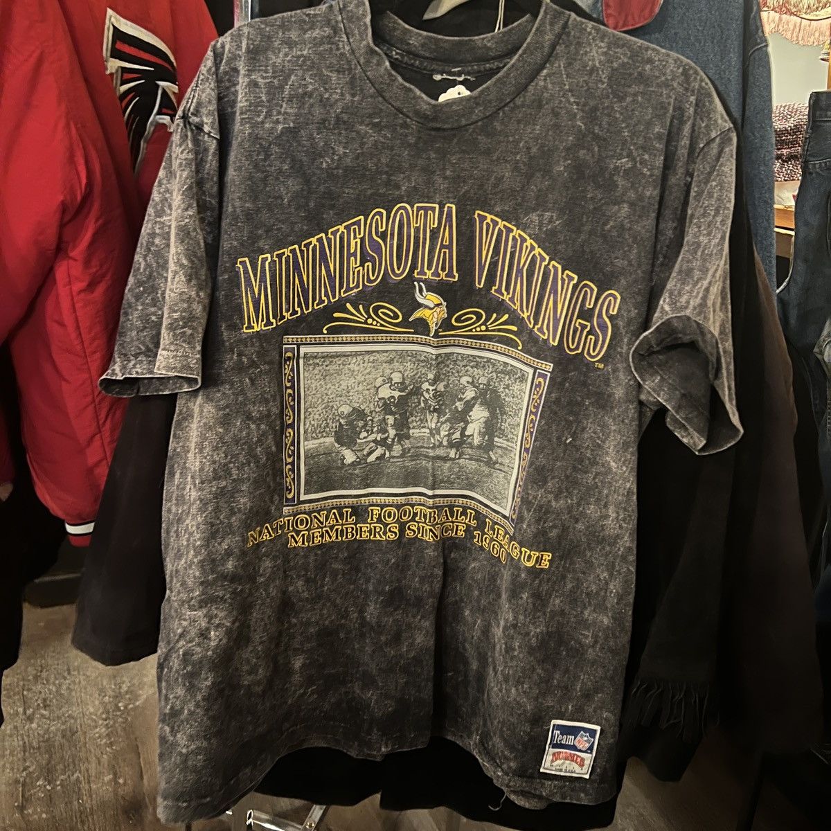 Nutmeg vintage nutmeg minnesota vikings tee Size US XL / EU 56 / 4 - 1 Thumbnail