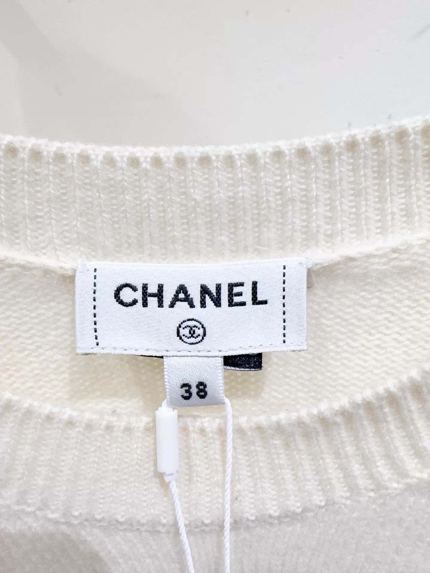 Chanel Chanel New Rainbow Sweater 38 Women's Size S / US 4 / IT 40 - 2 Thumbnail