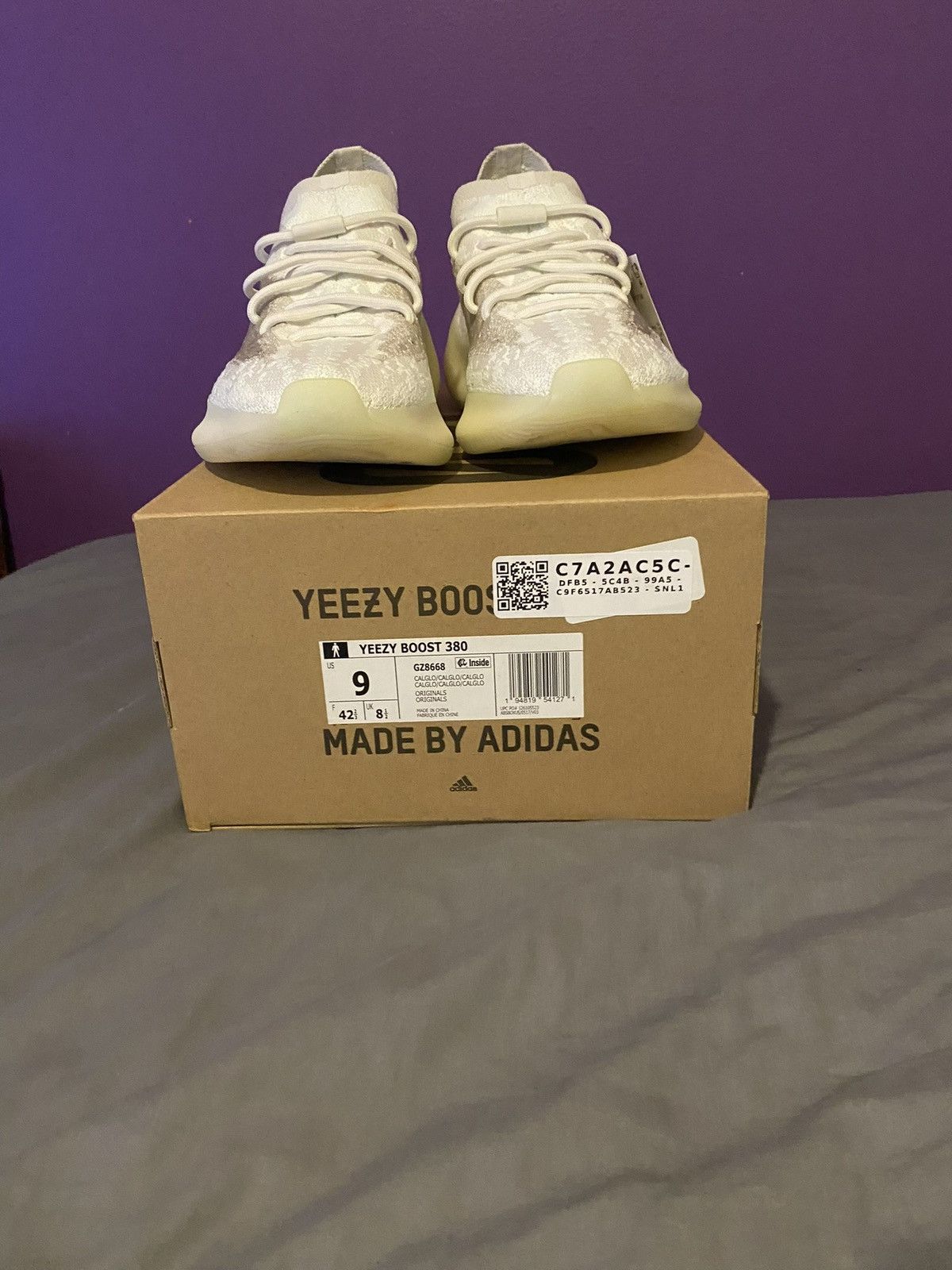 Yeezy Yeezy 380 Boost Calcite Glow Size US 9 / EU 42 - 4 Thumbnail