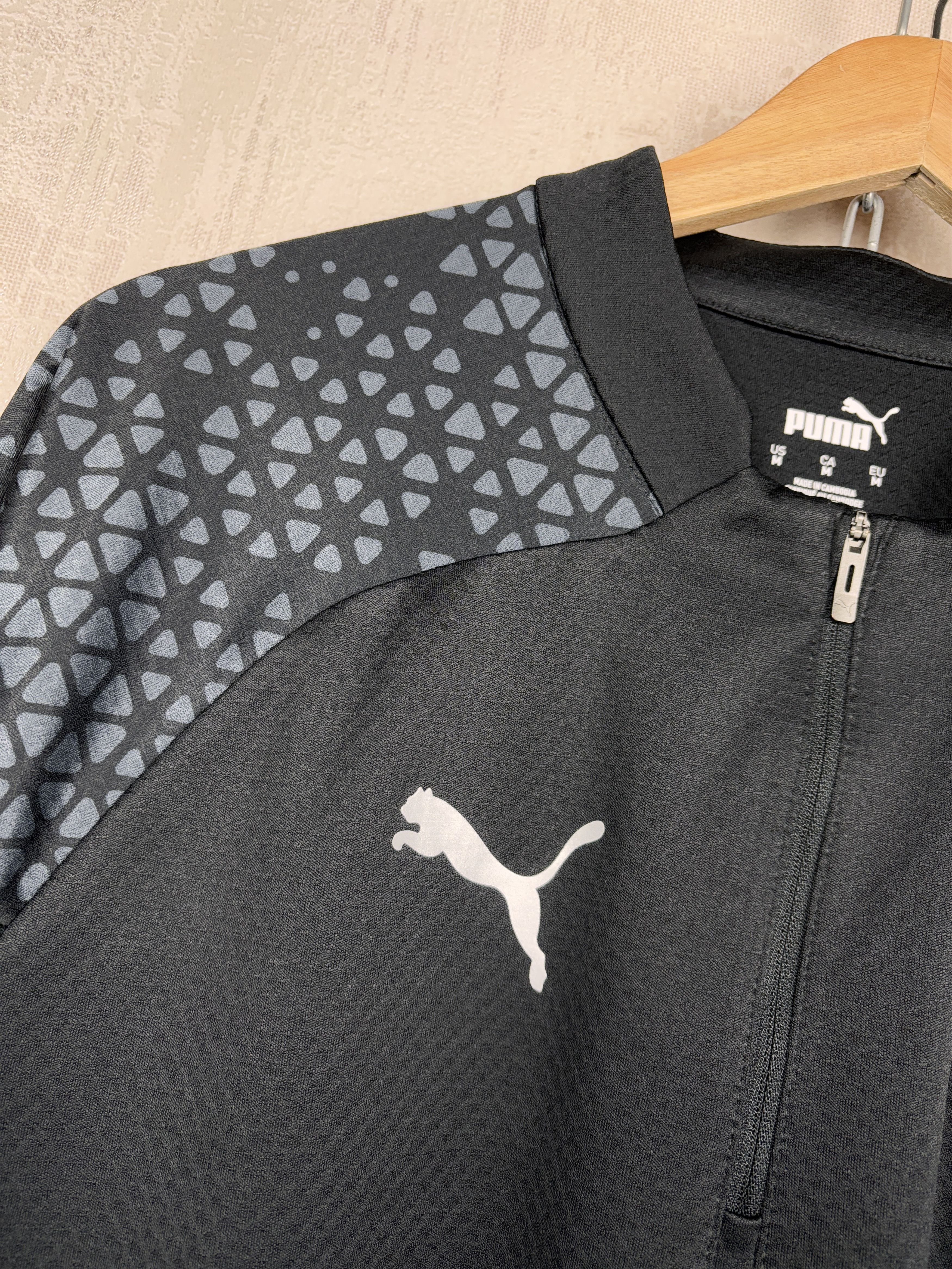 Puma Barnsley FC Training 1/4 Zip Top Pullover Long Sleeve Soccer Size US M / EU 48-50 / 2 - 4 Thumbnail
