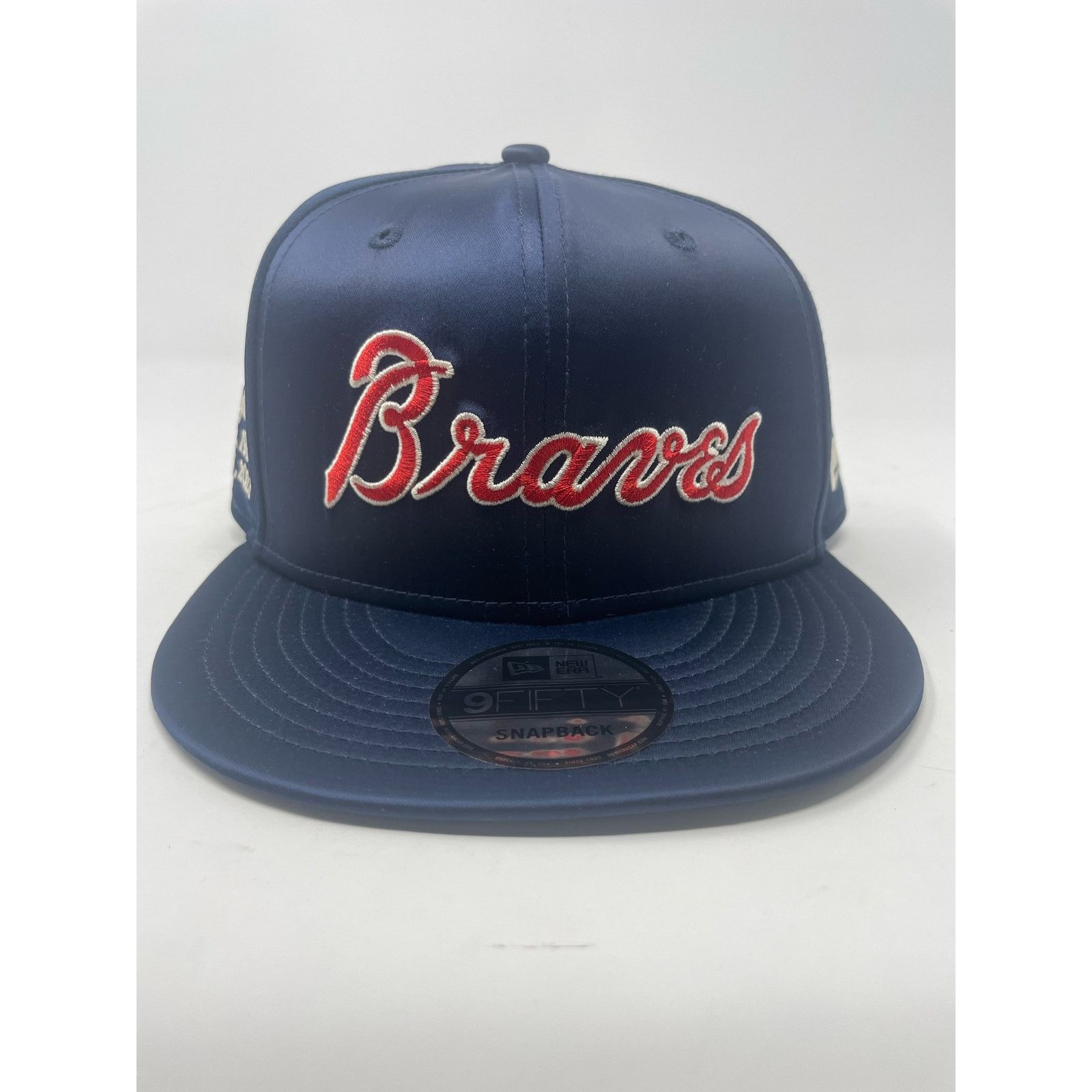 New Era Atlanta Braves 9Fifty Satin Script Fitted Snapback Hat Cap Size ONE SIZE - 1 Thumbnail