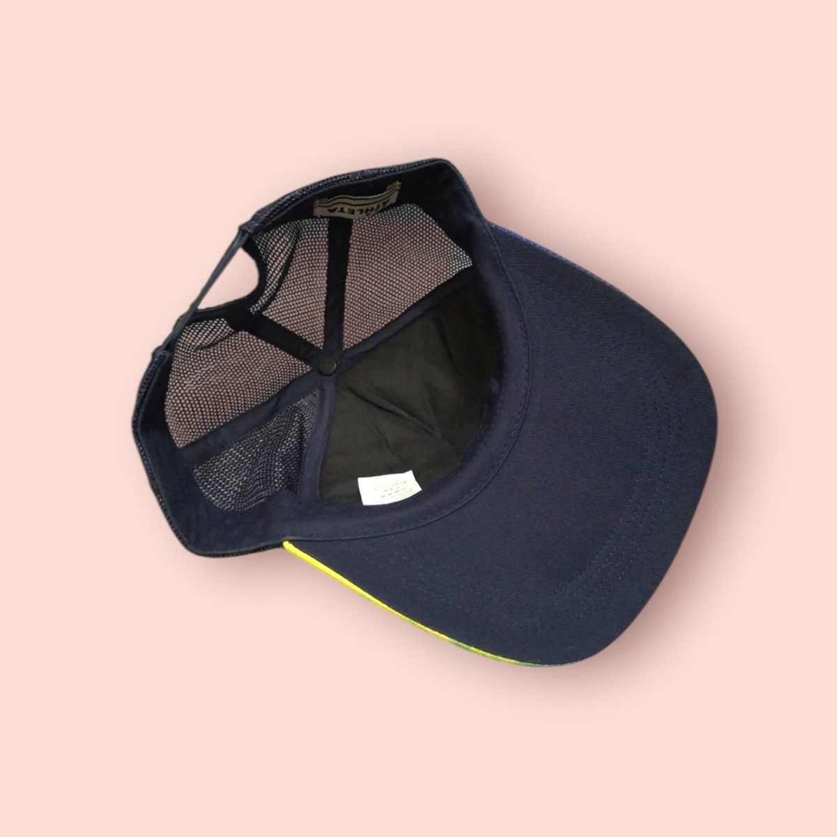 Japanese Brand VINTAGE ATHLETA TRUCKER SNAPBACK Size ONE SIZE - 9 Thumbnail