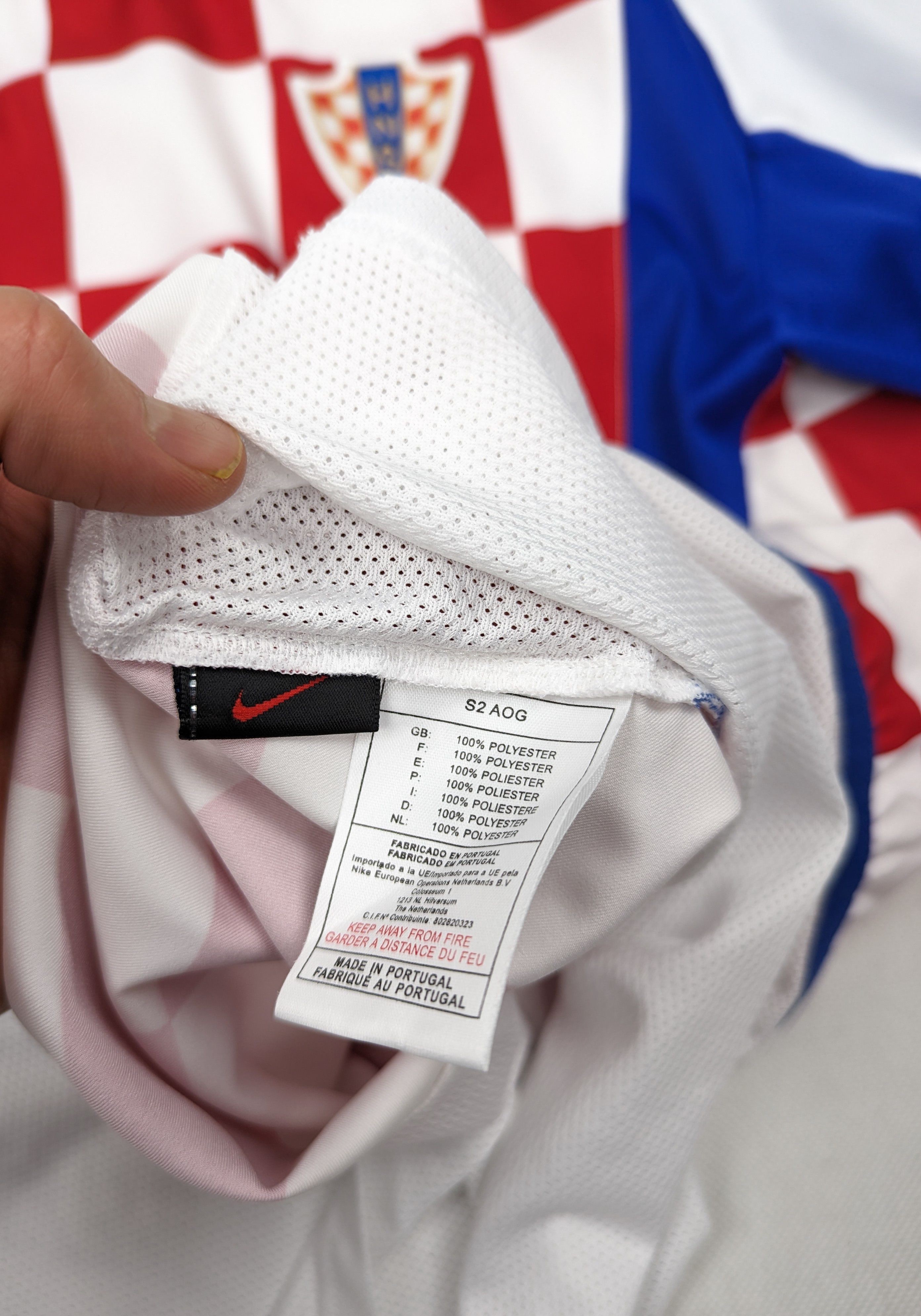 Other Croatia soccer jersey M Size US M / EU 48-50 / 2 - 4 Thumbnail