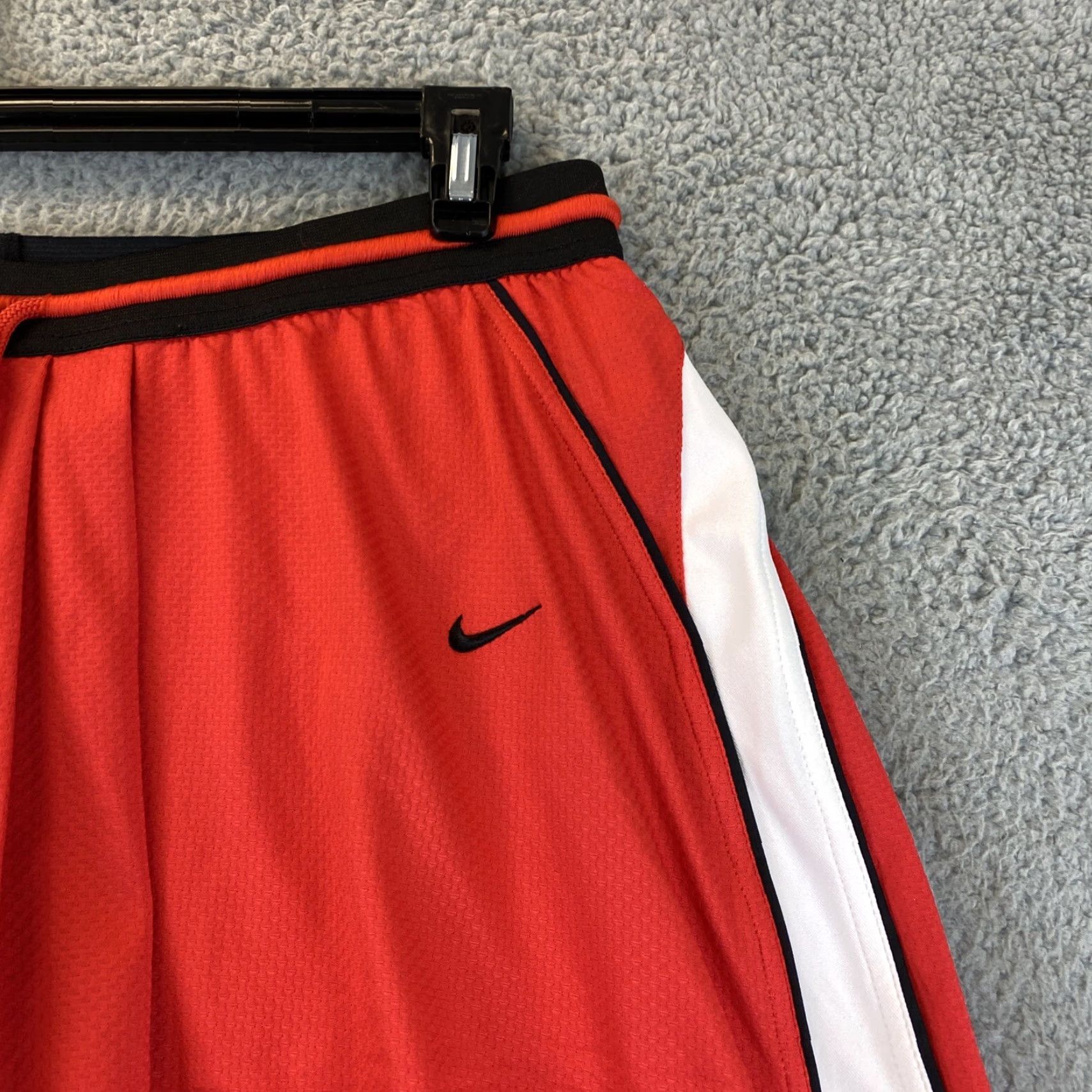 Nike Nike Women’s Athletic Skirt Skort Red Size L (12-14) Athletic Tennis 73-26 Comfort Size 36" / US 14 / IT 50 - 2 Thumbnail