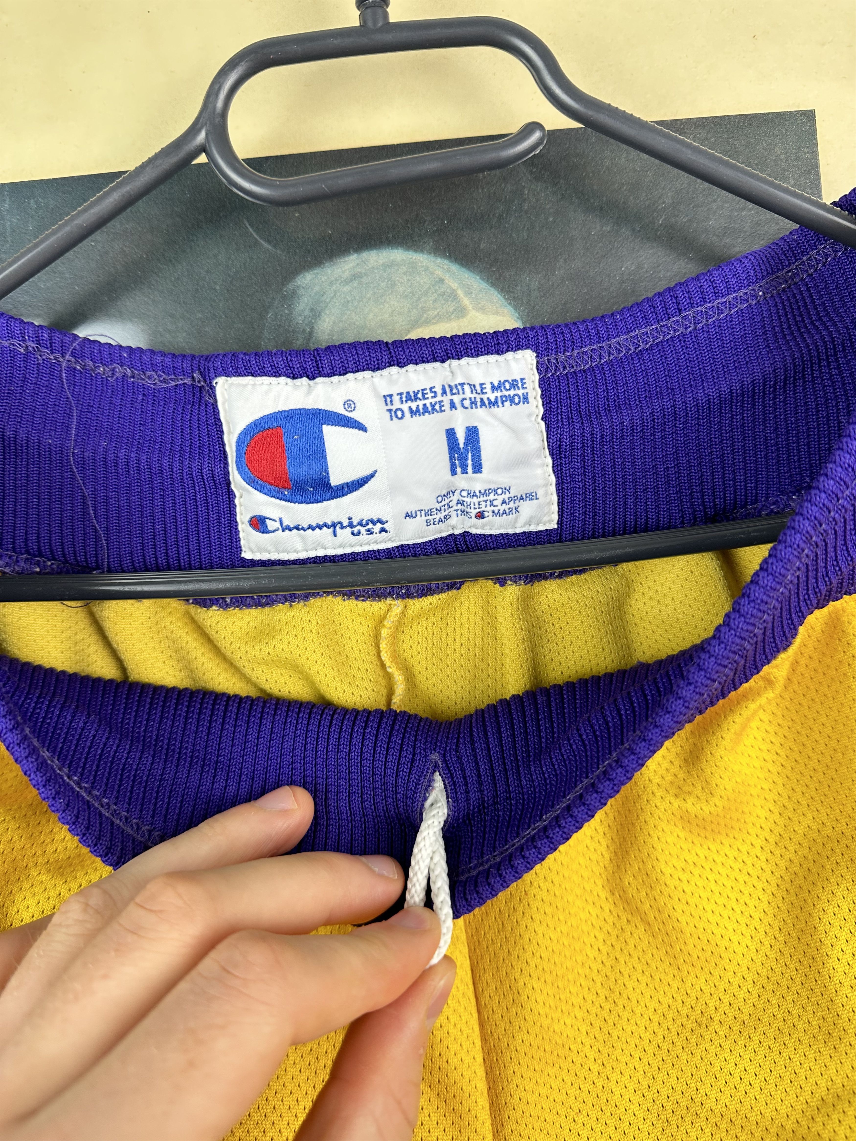Champion Vintage Champion Lakers Shorts Bryant Era Rare NBA M Size US 32 / EU 48 - 7 Thumbnail