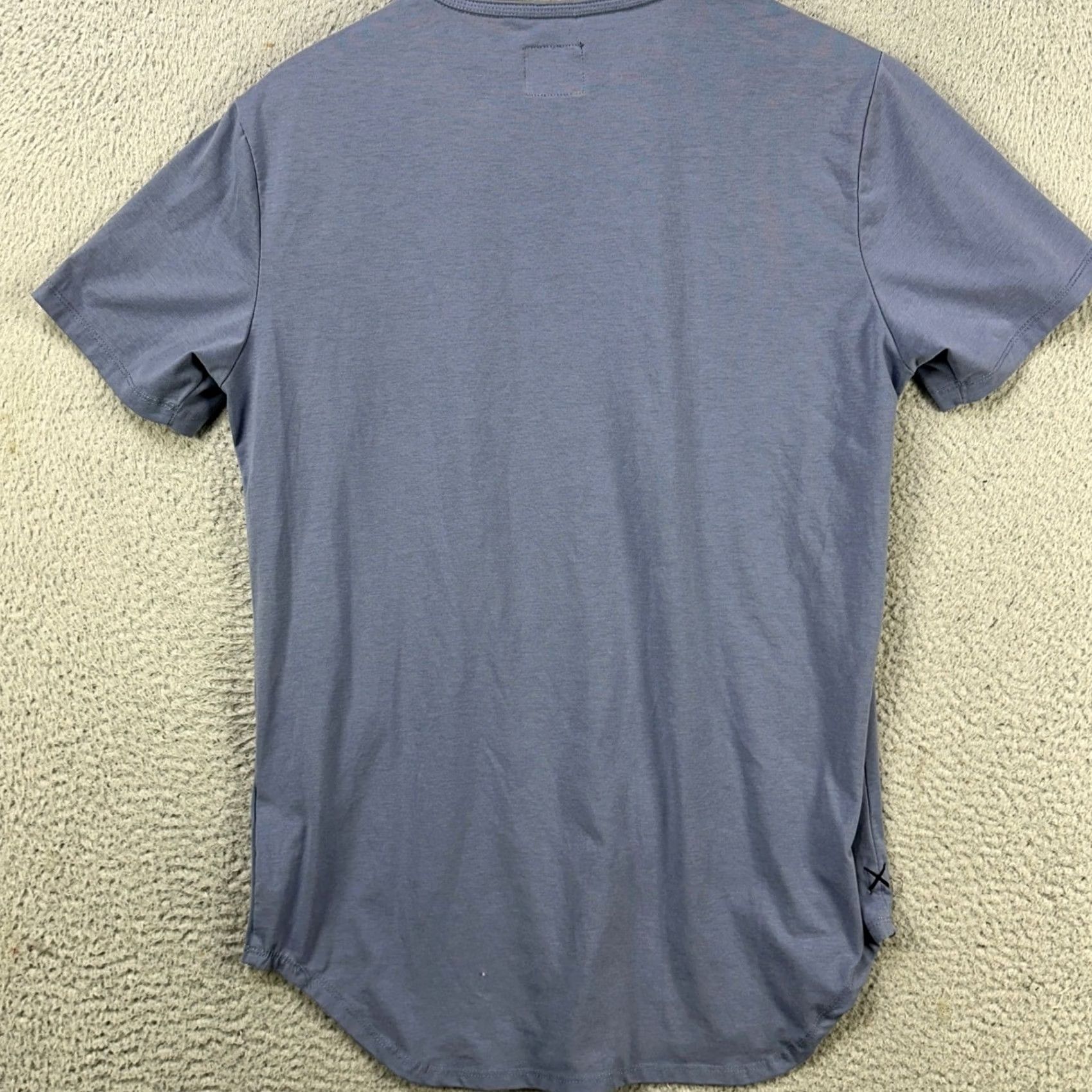 Cuts Cuts T-Shirt Crewneck Tee Mens Medium Light Blue Short Sleeve Casual Breathable Stretch Regular Necklace? Size US M / EU 48-50 / 2 - 3 Thumbnail