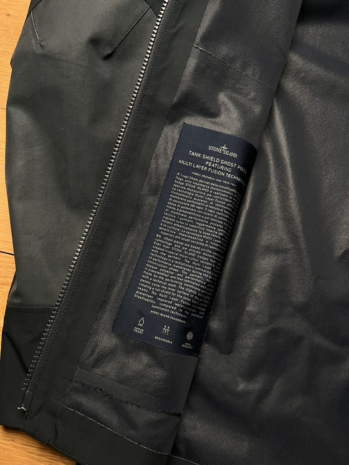 Stone Island Stone Island Tank Shield Ghost Piece Jacket – Blue Navy Size US L / EU 52-54 / 3 - 8 Thumbnail