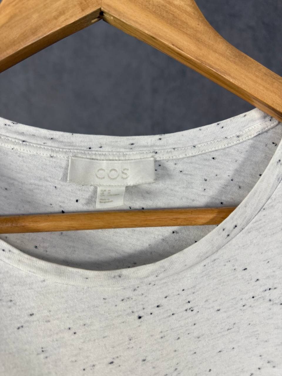 Cos COS designer tee Size US M / EU 48-50 / 2 - 3 Thumbnail