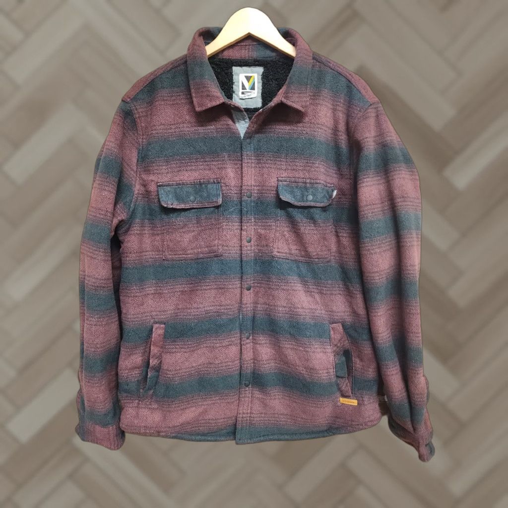 Vintage Voyager Shacket Men's L Red Plaid Snap Lined Sherpa 100% Polyester Jacket Adults Boys Girls? Size US L / EU 52-54 / 3 - 1 Thumbnail