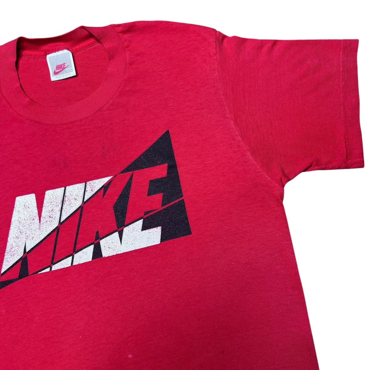 Nike × Vintage 1980s Nike Spell Out Graphic Red Cotton Polyester Blend Tee Size US L / EU 52-54 / 3 - 10 Thumbnail