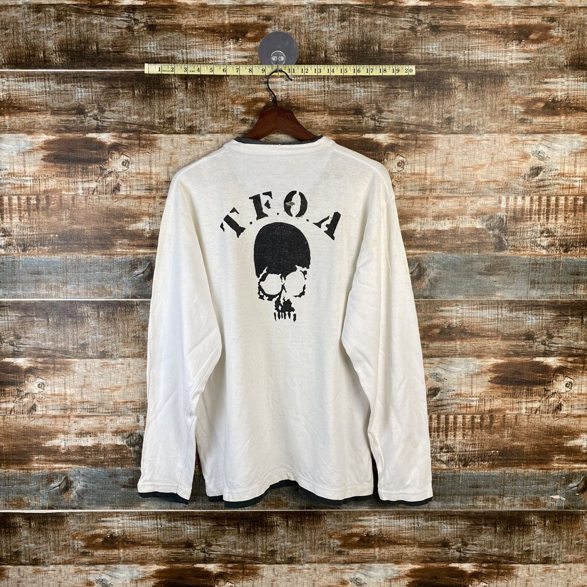 Oshkosh DL Osh Kosh White ripped Skulls Sweatshirt #C860 Size US M / EU 48-50 / 2 - 1 Thumbnail