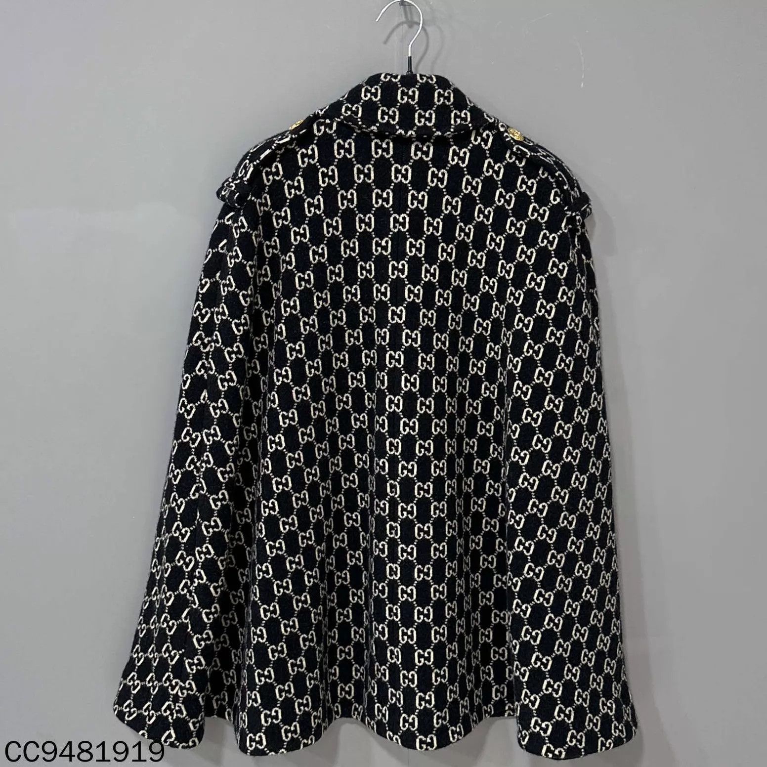 Gucci Gucci GG Monogram Cloak Coats XS 160 Size XS / US 0-2 / IT 36-38 - 3 Thumbnail