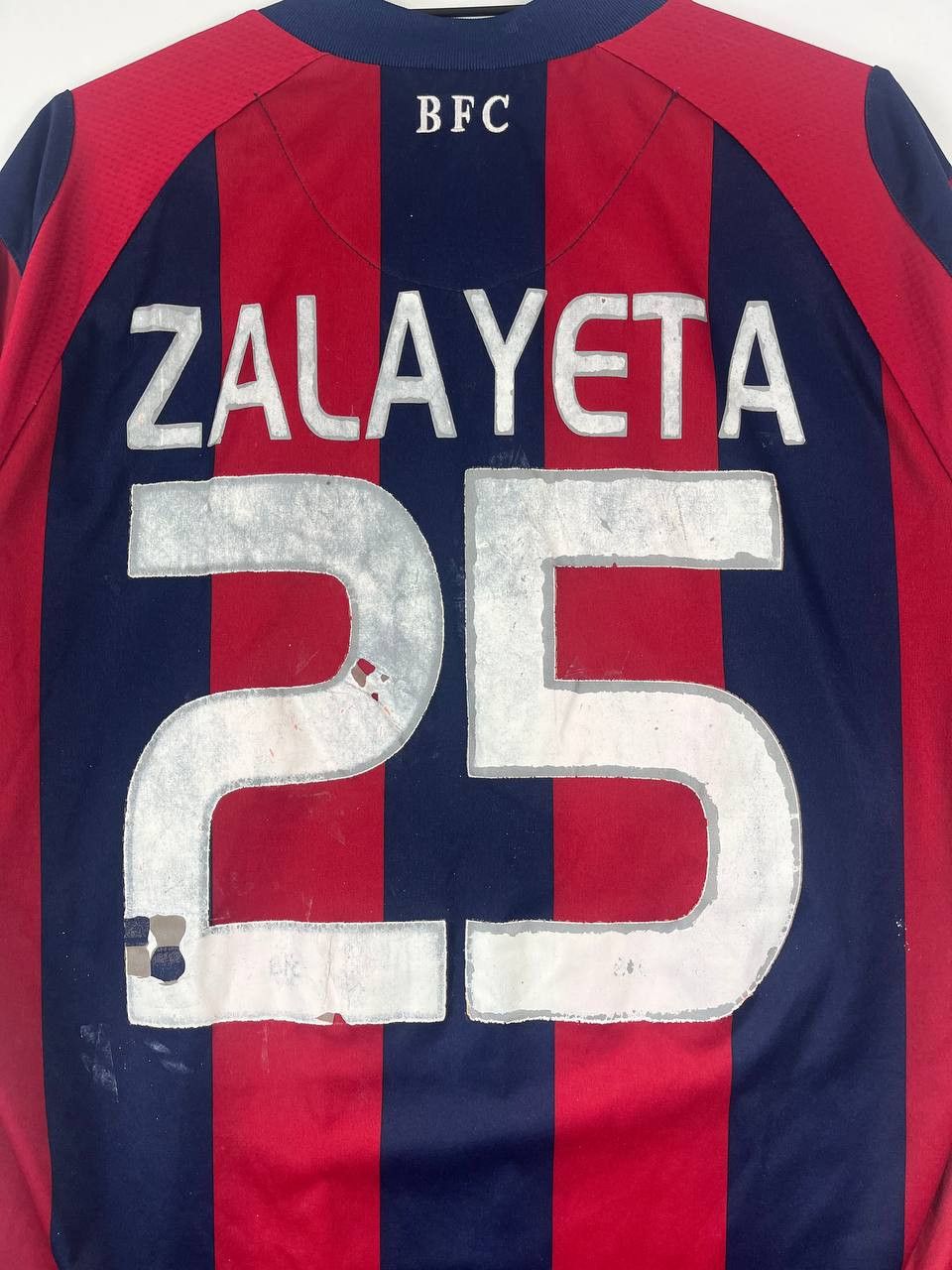 Macron Bologna FC 2008 2009 Home Shirt Macron Zalayeta #25 Size L Size US L / EU 52-54 / 3 - 8 Thumbnail