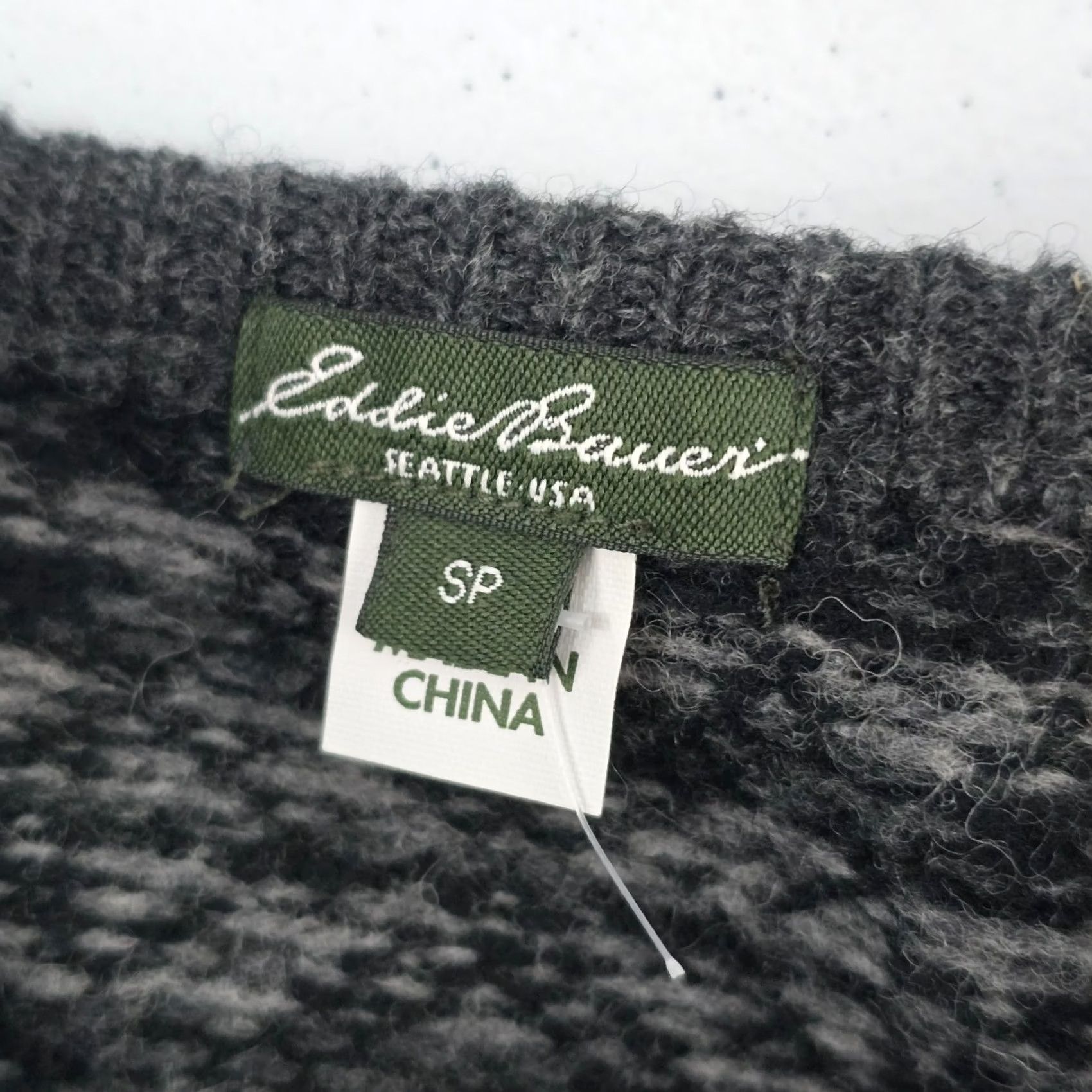 Eddie Bauer VINTAGE Eddie Bauer Women’s Wool Blend Fair Isle Cardigan Sweater Gray SP 6916 Size S / US 4 / IT 40 - 5 Thumbnail