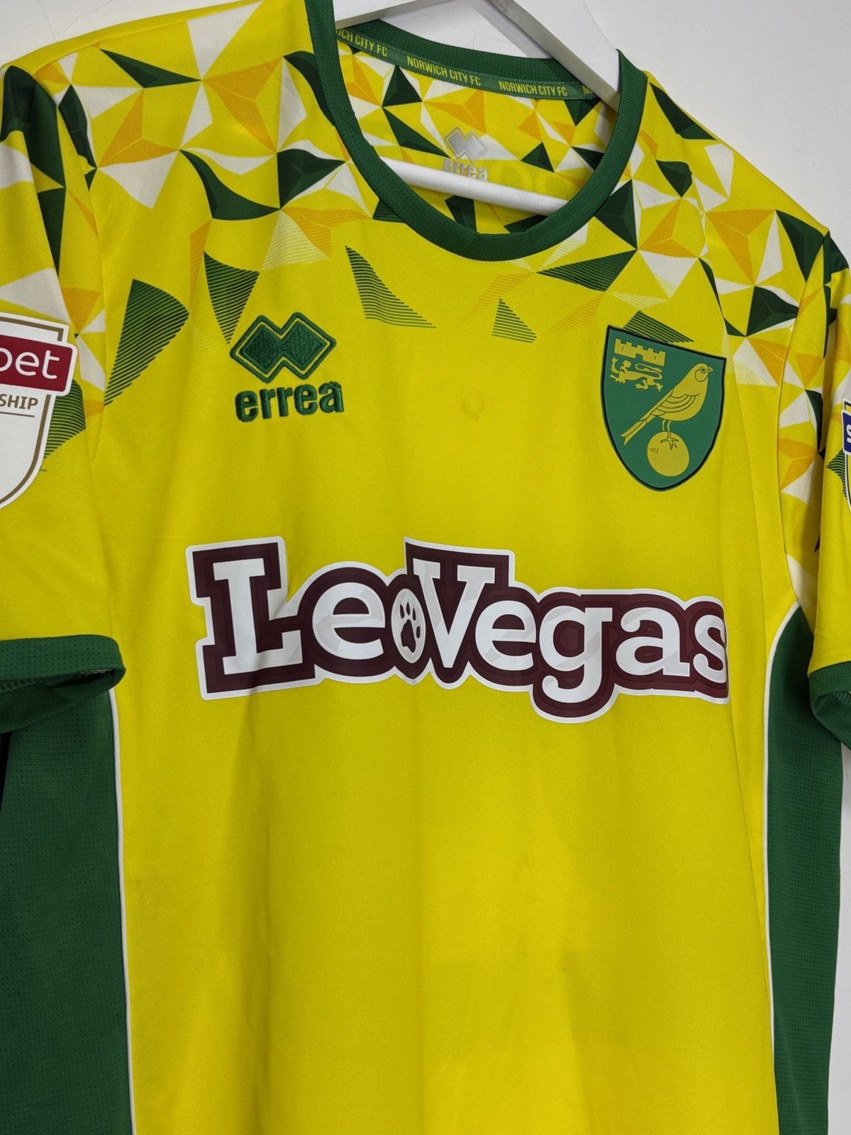 Other #25 Hernandez Norwich City Match Worn Player Issue Jersey Size US L / EU 52-54 / 3 - 4 Thumbnail