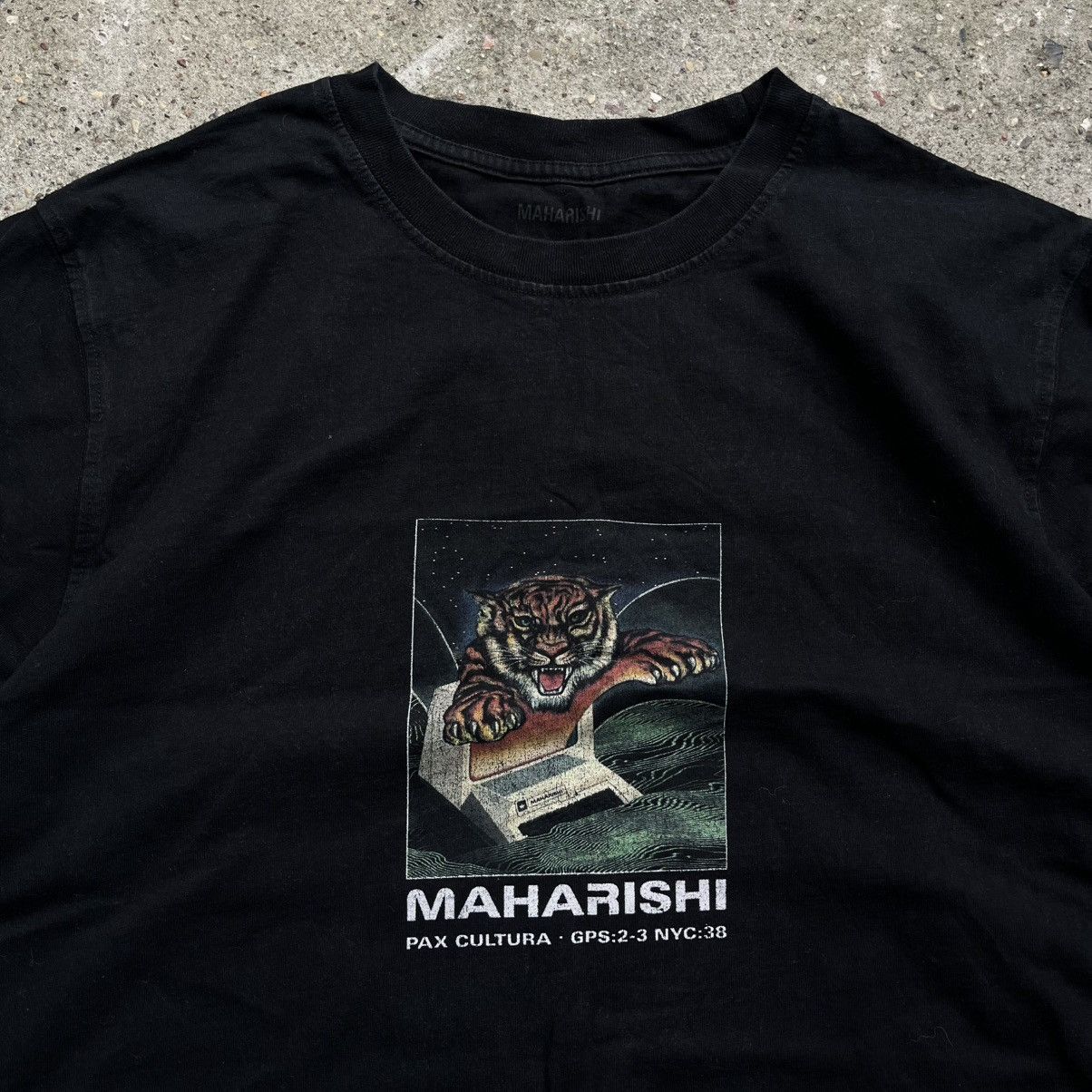Maharishi Maharishi programme tiger bogo logo Black T-Shirt Size US M / EU 48-50 / 2 - 2 Thumbnail