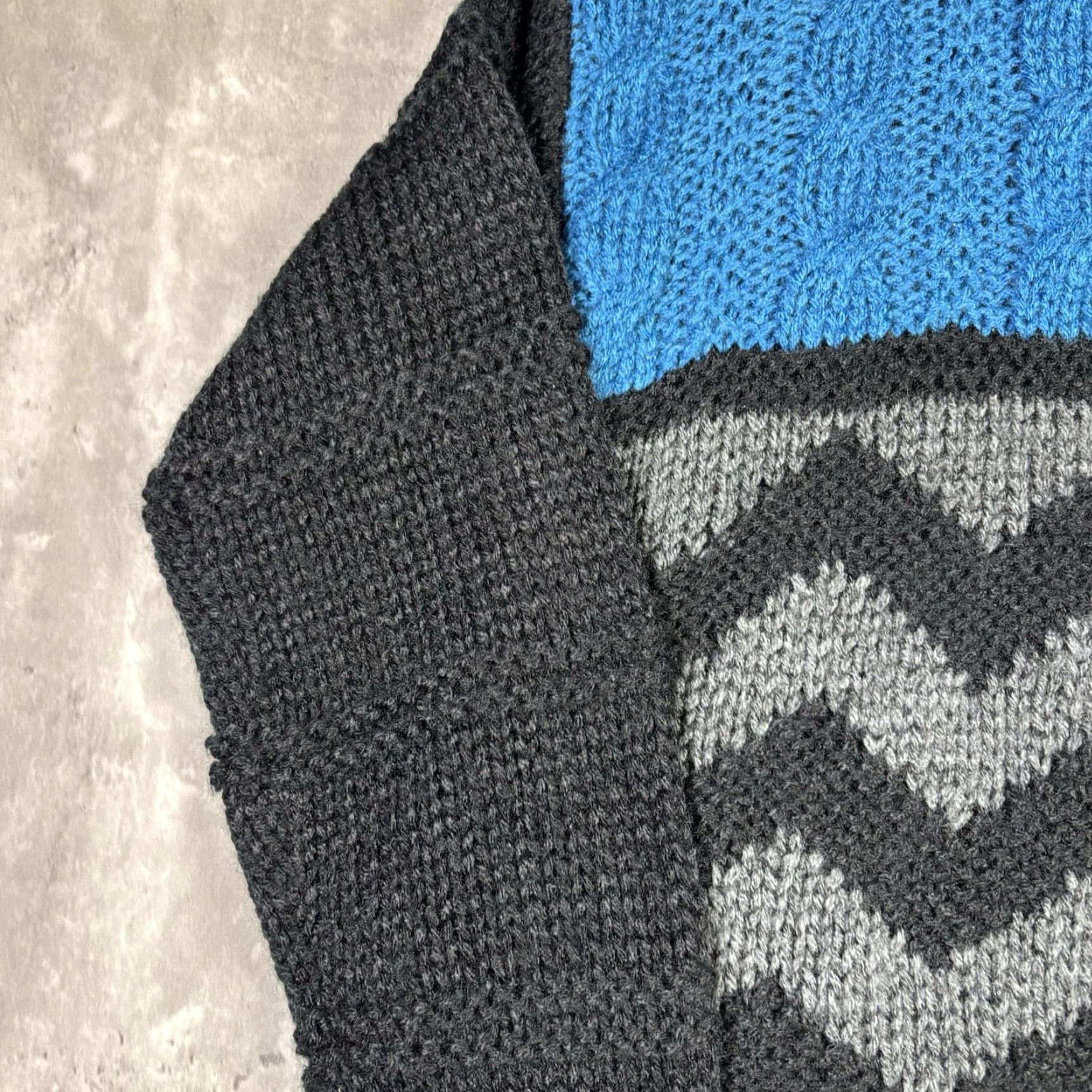 Vintage VINTAGE Forum Knit Sweater Geometric Striped Pattern Chunky Knit Adult Medium Black Crew Neck 80s Mens Pullover Caped? Size US M / EU 48-50 / 2 - 8 Thumbnail