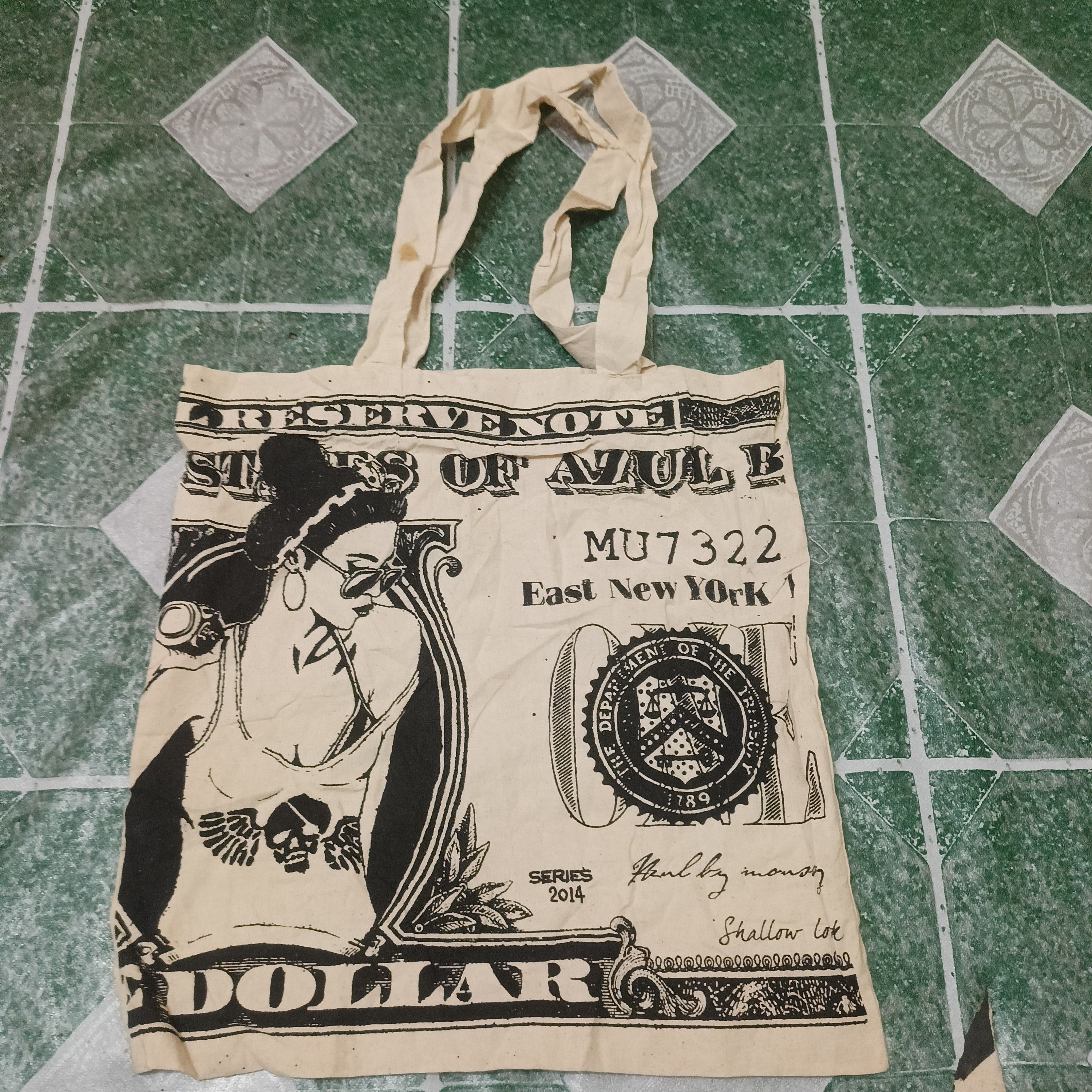 Japanese Brand Azul by moussy tote bag money dollar design shallow look Size ONE SIZE - 1 Thumbnail