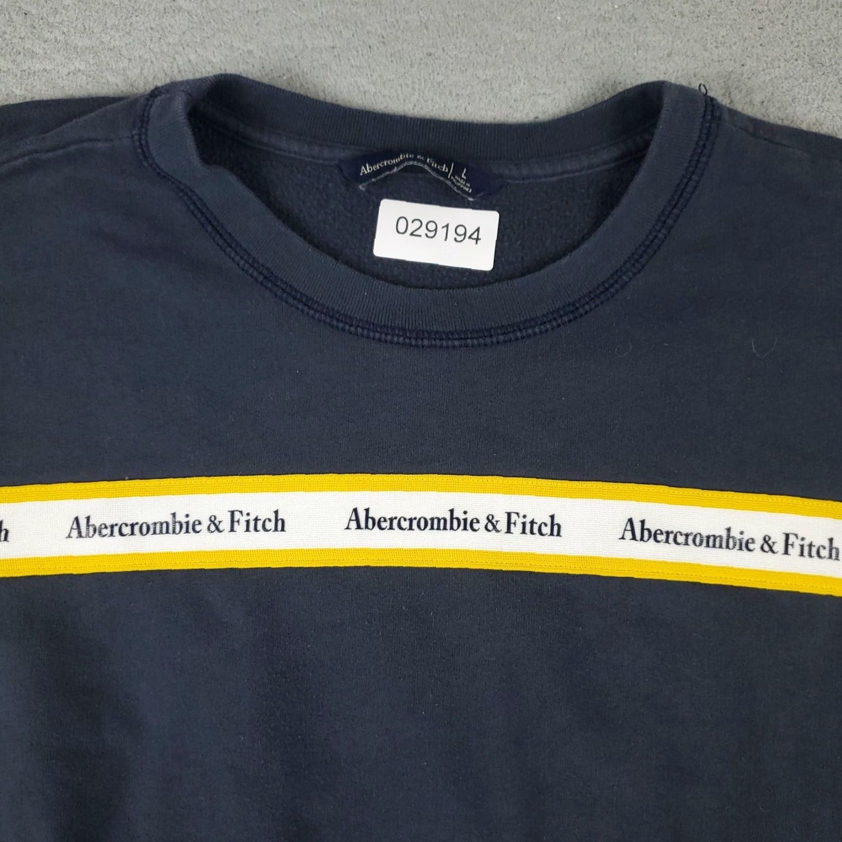 Abercrombie & Fitch Abercrombie & Fitch Women's Large Blue Pullover Sweatshirt - Long Sleeve Crew Neck Activewear Size L / US 10 / IT 46 - 2 Thumbnail
