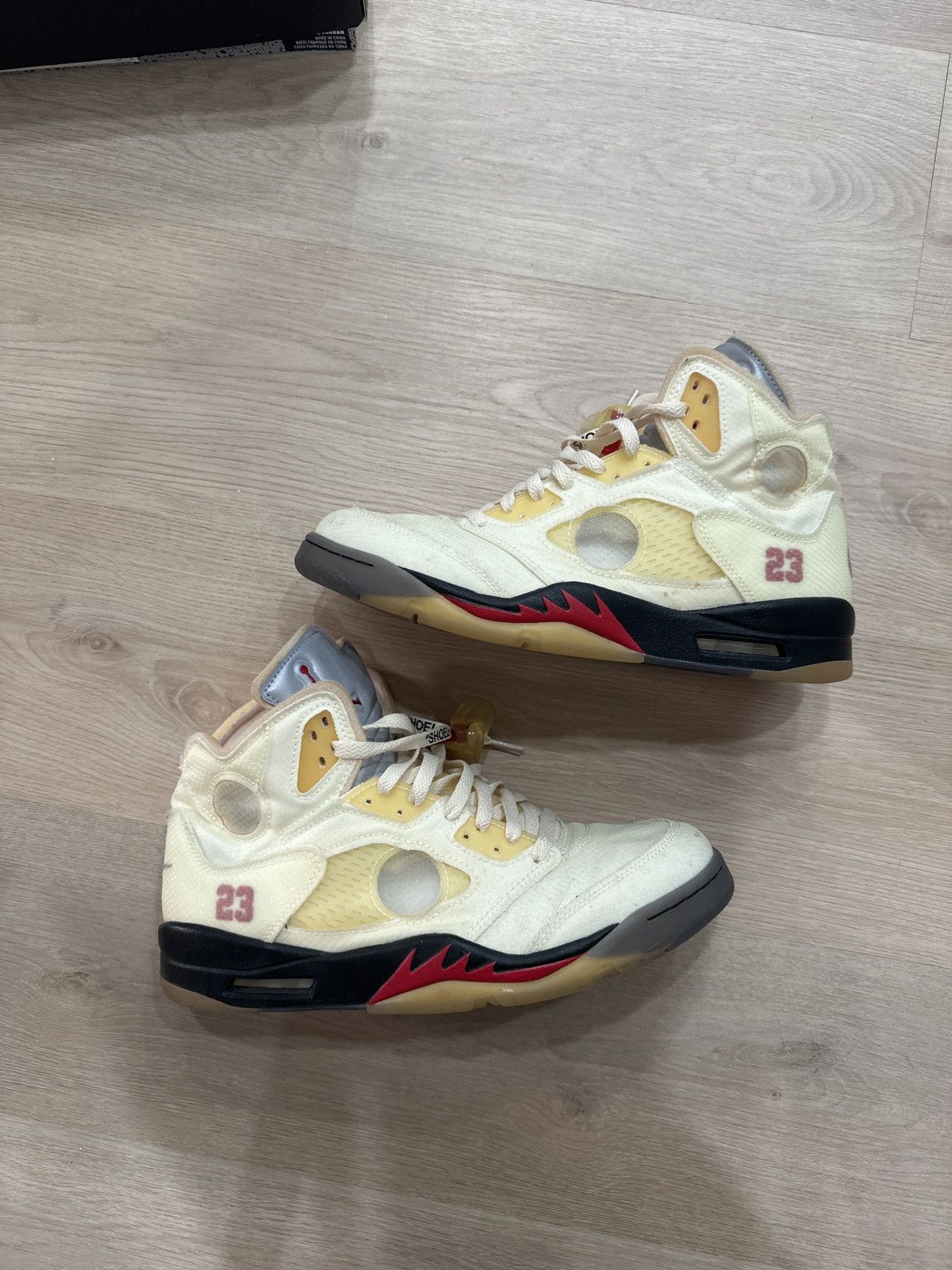 Jordan Brand × Off-White Off white jordan 5 sail Size US 11 / EU 44 - 2 Thumbnail