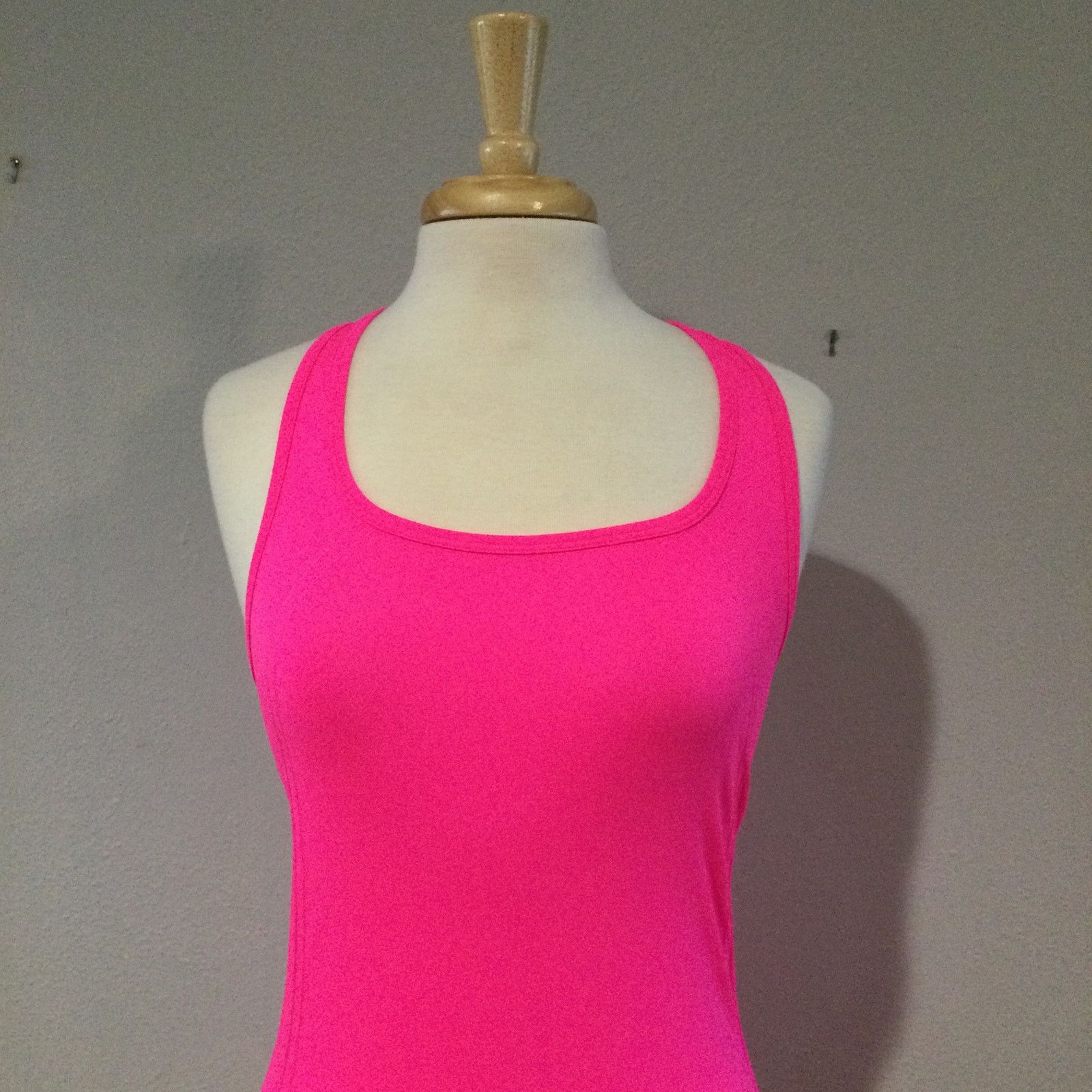 Other Bolly Queena 100% Nylon Racerback Tank Hot Pink Small NWOT Size S / US 4 / IT 40 - 2 Thumbnail