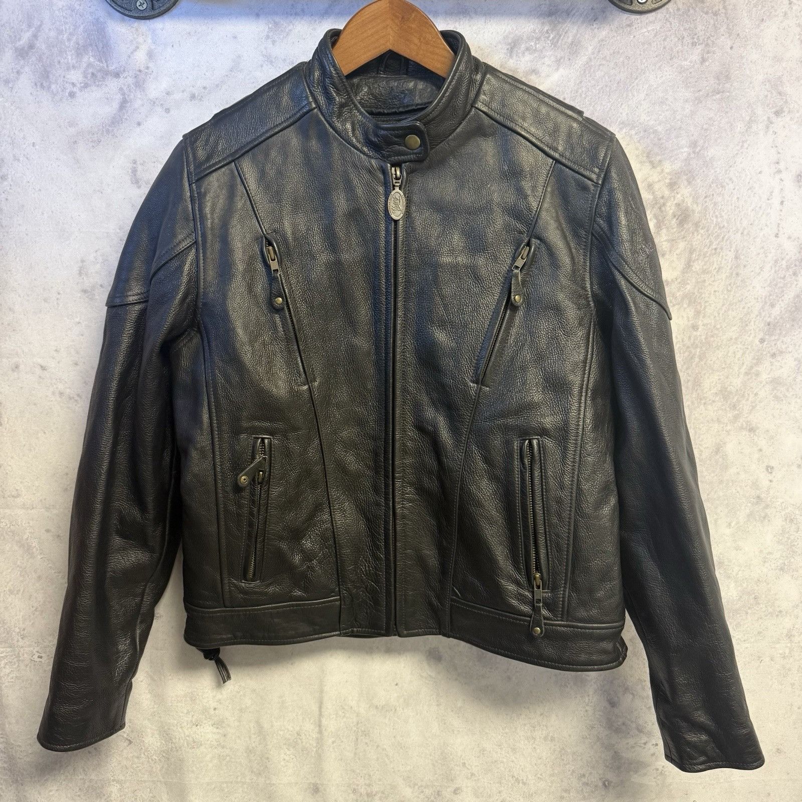 Victory Sportswear Victory Motorcycle Leather Jacket Adult Medium 19.5x23 Black Size US M / EU 48-50 / 2 - 1 Thumbnail
