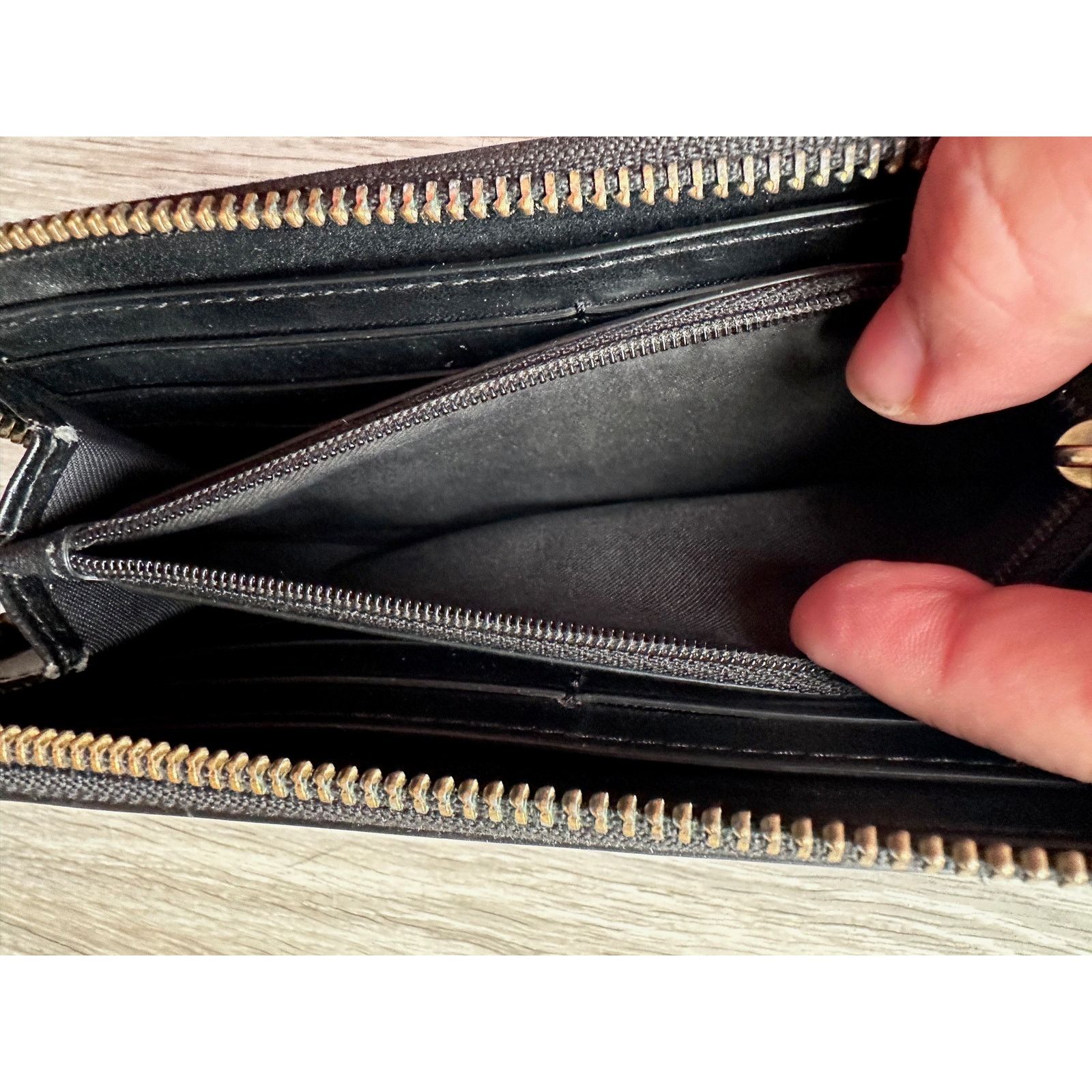 Marc Jacobs Marc Jacobs Black Canvas Zip Around Long Wallet Size ONE SIZE - 6 Thumbnail