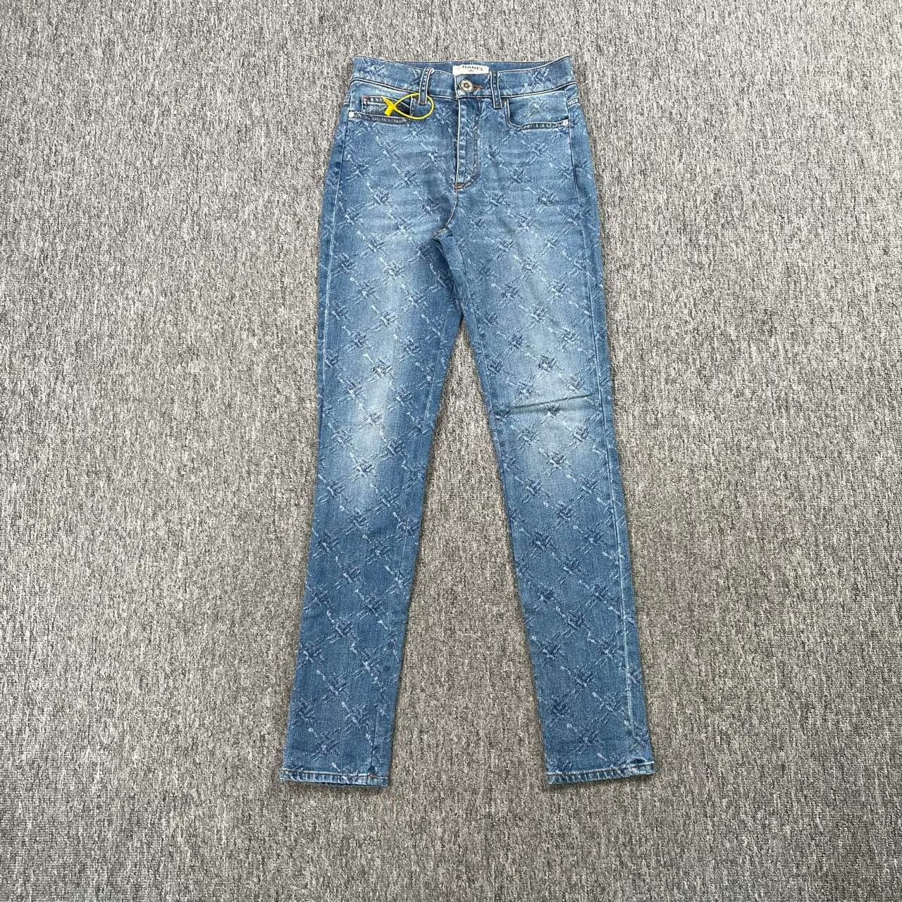 Chanel Chanel Denim Printed Blue Jeans 26 Women Size 26" / US 2 / IT 38 - 1 Thumbnail