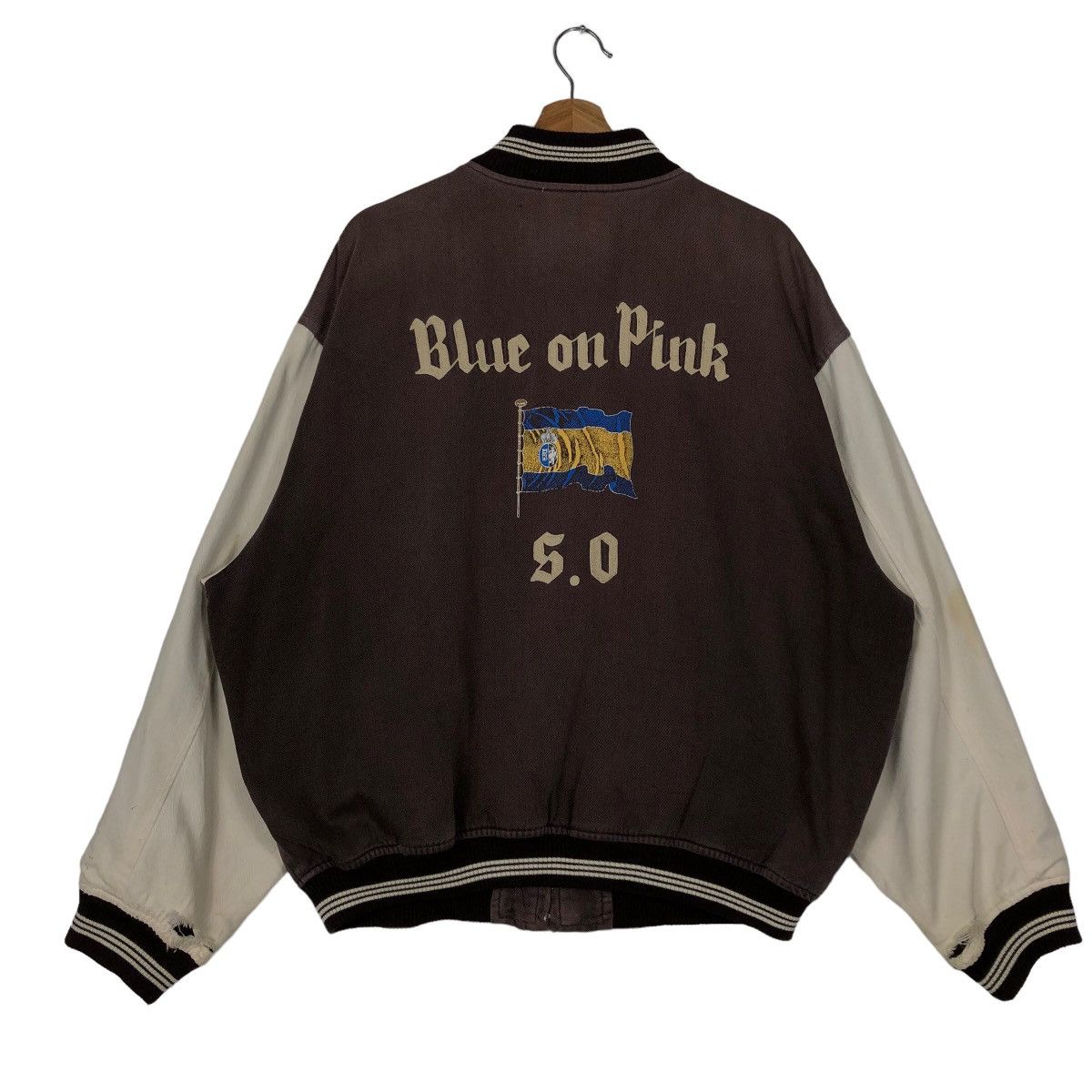 Japanese Brand 🔥90s Vintage Varsity Jacket Blue on Pink Big Logo Spell Out Size US M / EU 48-50 / 2 - 1 Thumbnail