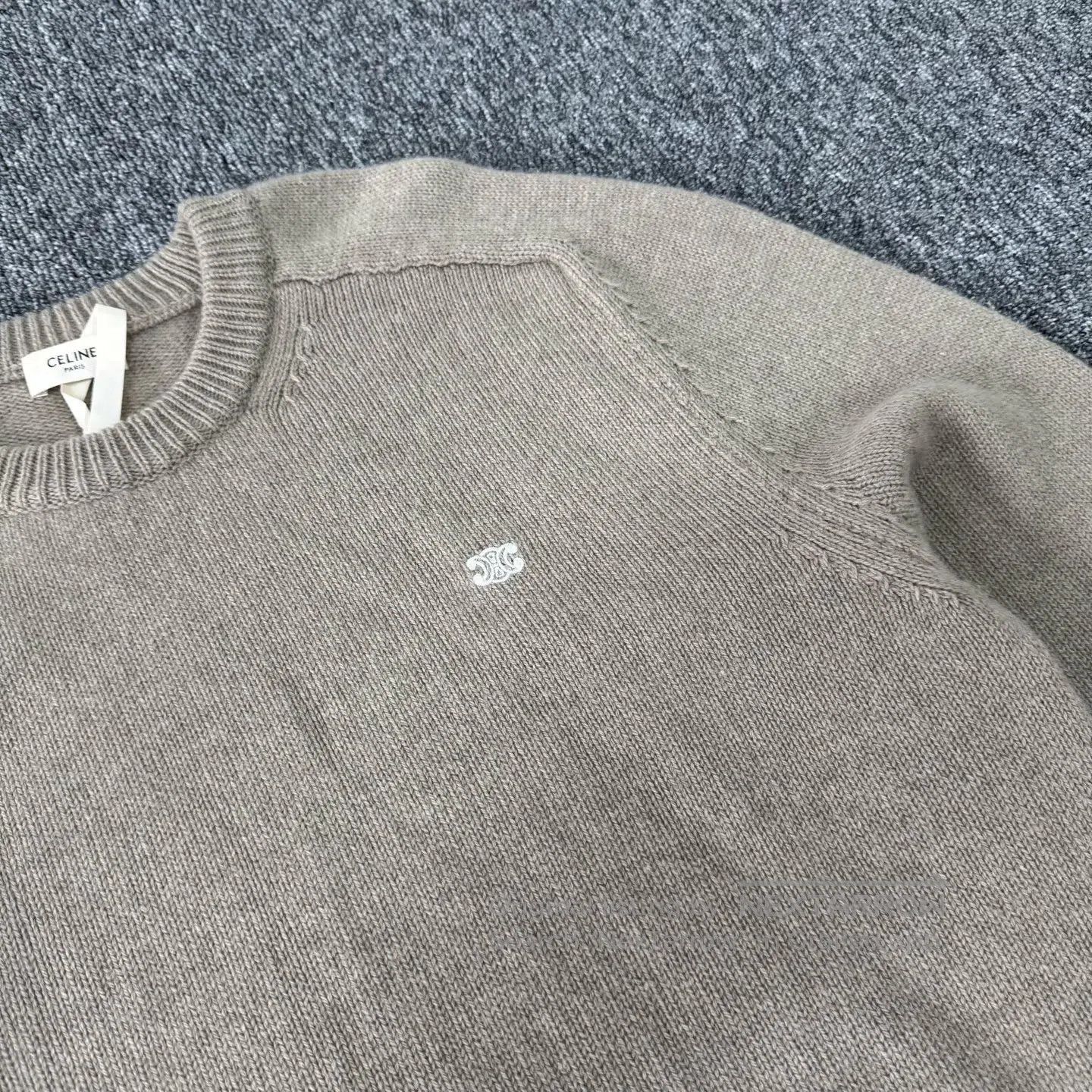 Celine CELINE Embroidery: Beige knit sweater| Size US L / EU 52-54 / 3 - 4 Thumbnail