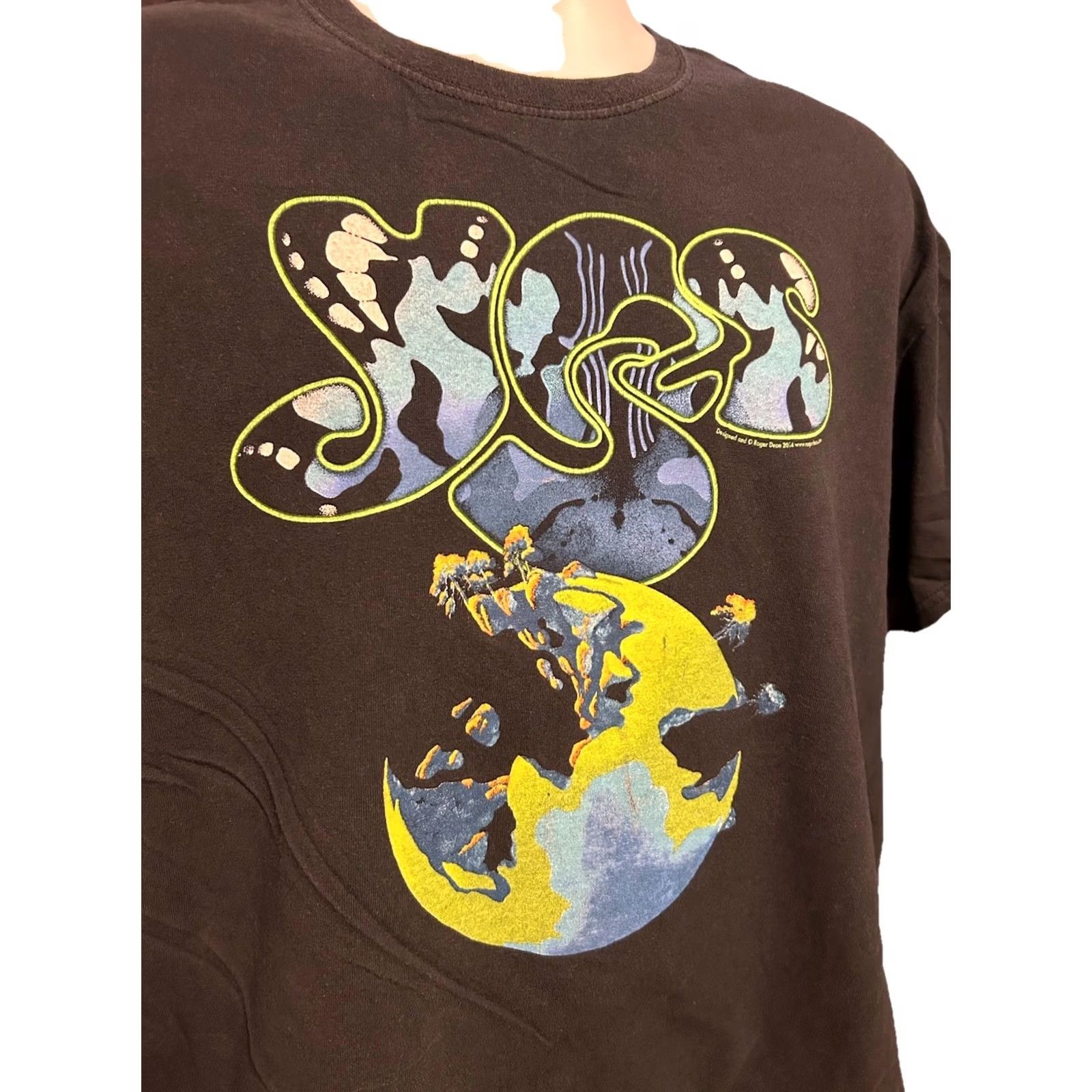 Gildan Yes Band 2014 Tour Shirt Men XL Black Short Sleeve Double Sided Rock Roll Size US XL / EU 56 / 4 - 6 Thumbnail