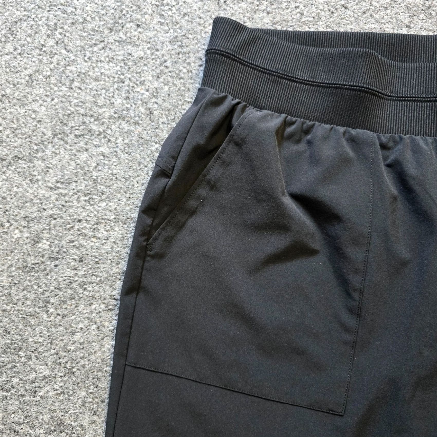 Talbots Talbots Pants Womens Medium Black Pull On Cropped Pockets Athletic Casual Basic Size 32" / US 10 / IT 46 - 3 Thumbnail