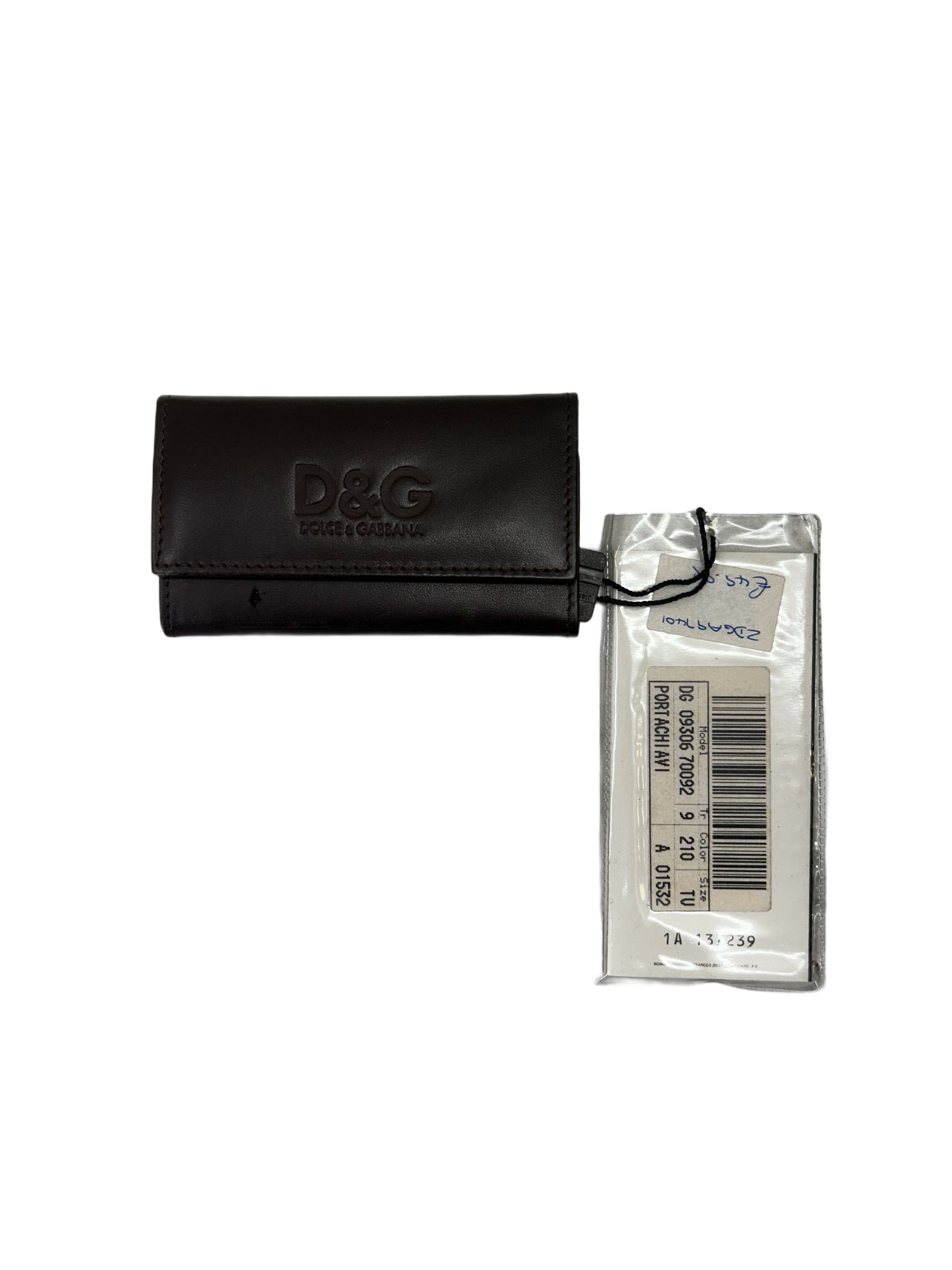 Dolce & Gabbana D&G ( Dolce & Gabbana ) Brown Key Wallet With Embossed Logo Size ONE SIZE - 1 Thumbnail