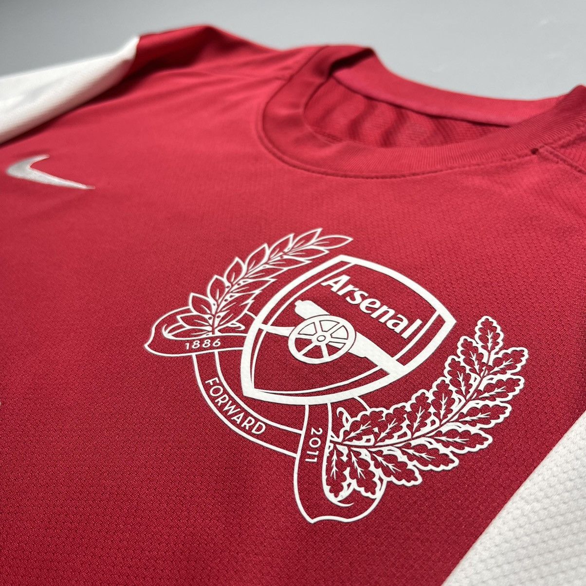 Nike ARSENAL NIKE 2011/2012 FOOTBALL HOME JERSEY #12 HENRY Size US M / EU 48-50 / 2 - 5 Thumbnail