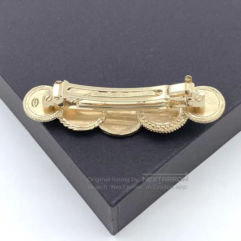 Chanel Chanel Golden Retro Miss Coin Hair Clip Size ONE SIZE - 2 Thumbnail