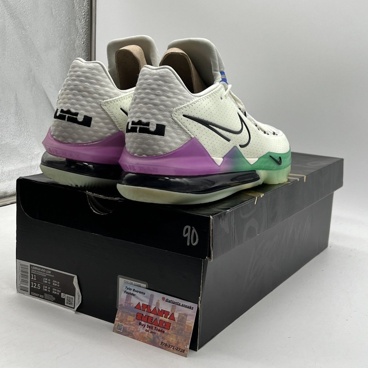 Nike Lebron 17 low glow in the dark Size US 11 / EU 44 - 5 Thumbnail