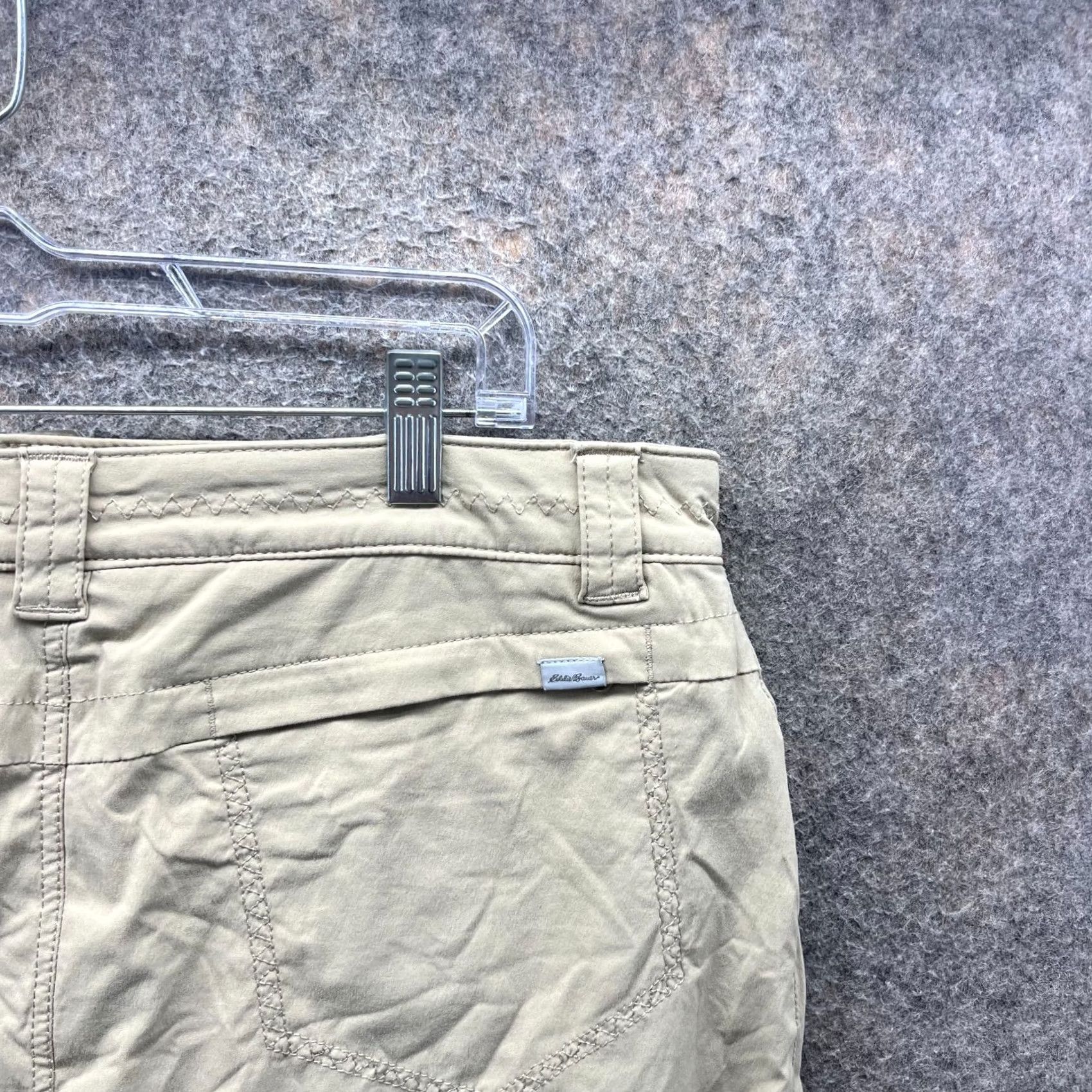 Eddie Bauer VINTAGE Eddie Bauer Skirt Womens 8 Beige Outdoor Pencil Pockets Tan Khaki Hiking Outdoor Size 30" / US 8 / IT 44 - 4 Thumbnail