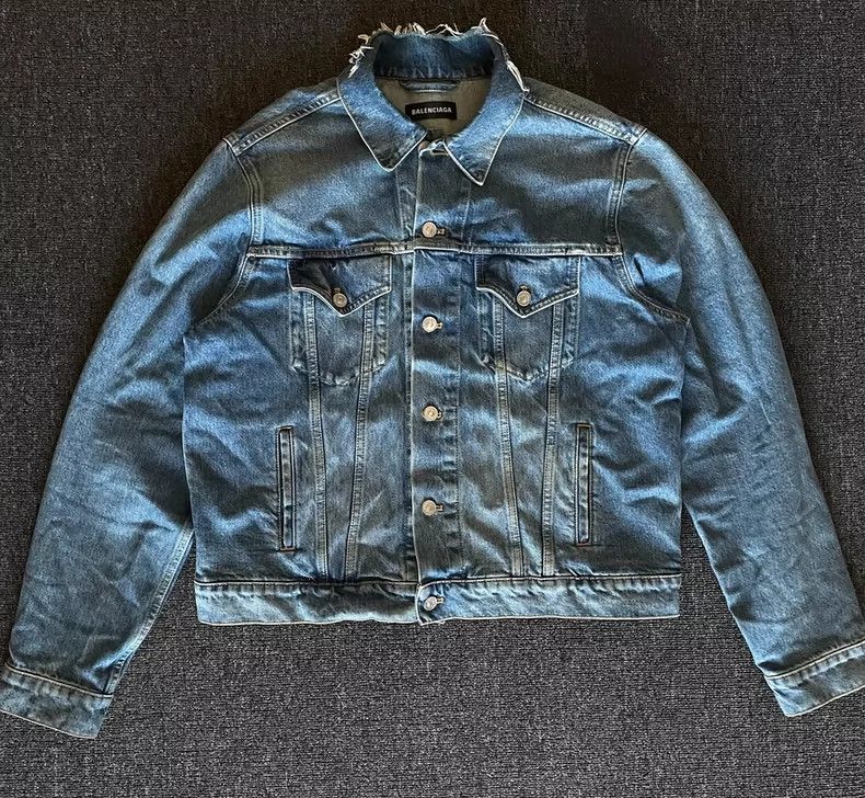 Balenciaga Balenciaga Classic Denim Jacket-yf Size US XL / EU 56 / 4 - 1 Thumbnail