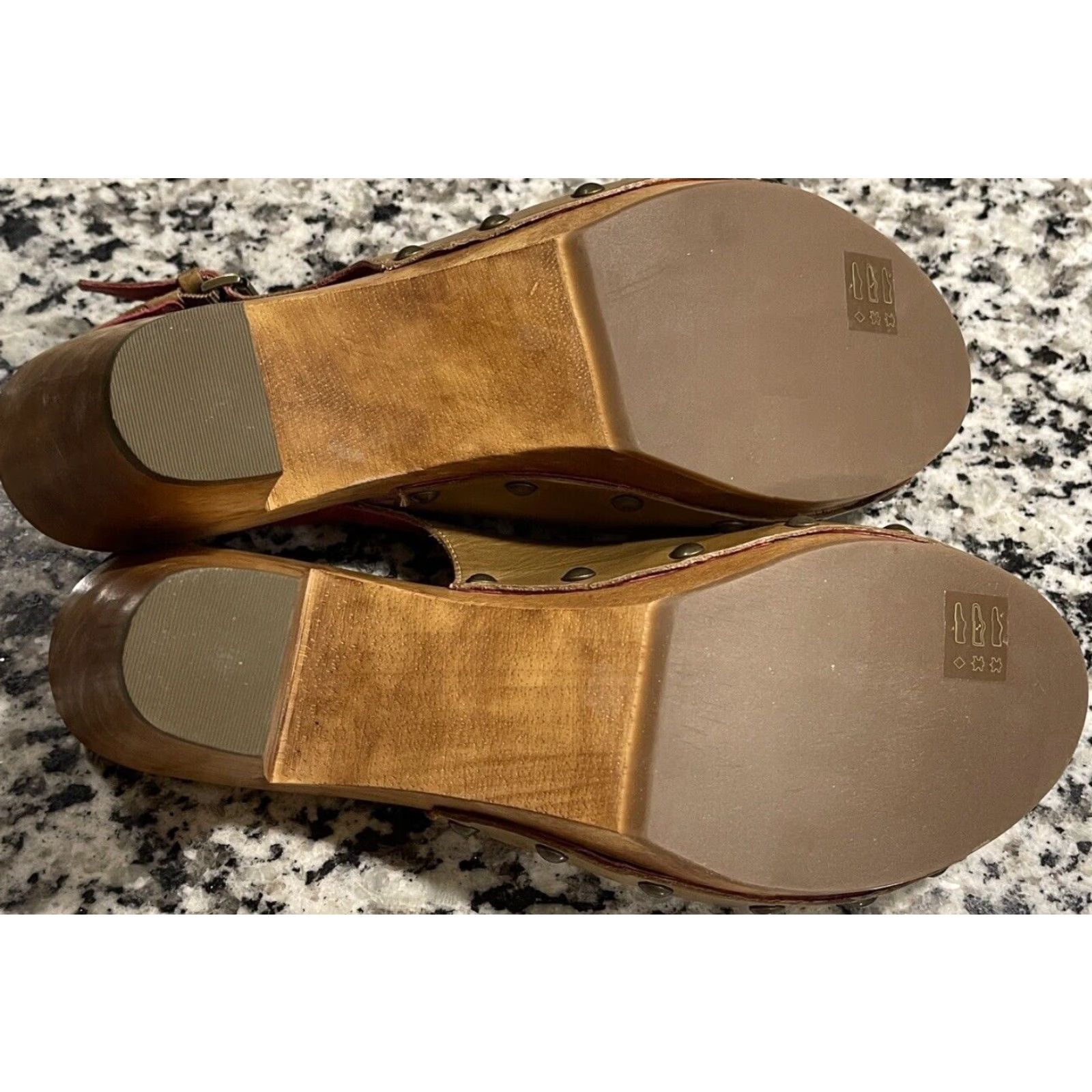 Boden Boden Women’s Sandal Brown Leather Adjustable Strap Size 40 Wooden Clog Size US 8.5 / IT 38.5 - 5 Thumbnail