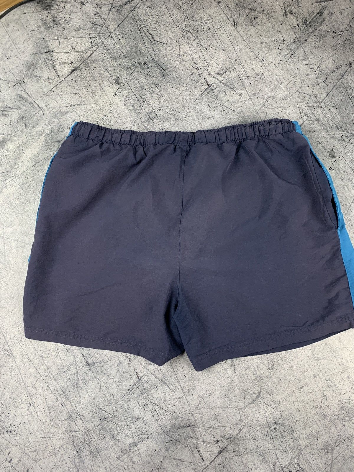 Nike Iconic Vintage Nike Big Logo Swim Shorts Faded Y2K Size XXL Size US 38 / EU 54 - 6 Thumbnail