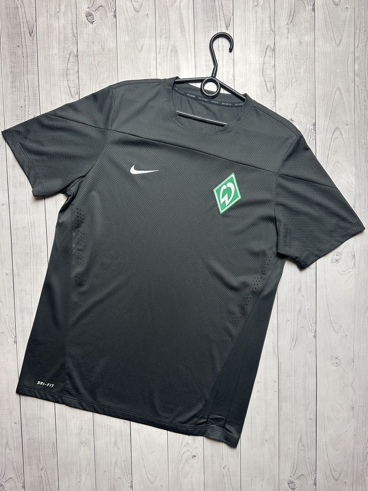 Nike × Vintage Vintage Nike Bremen Werder soccer jersey size L logo Size US L / EU 52-54 / 3 - 1 Thumbnail