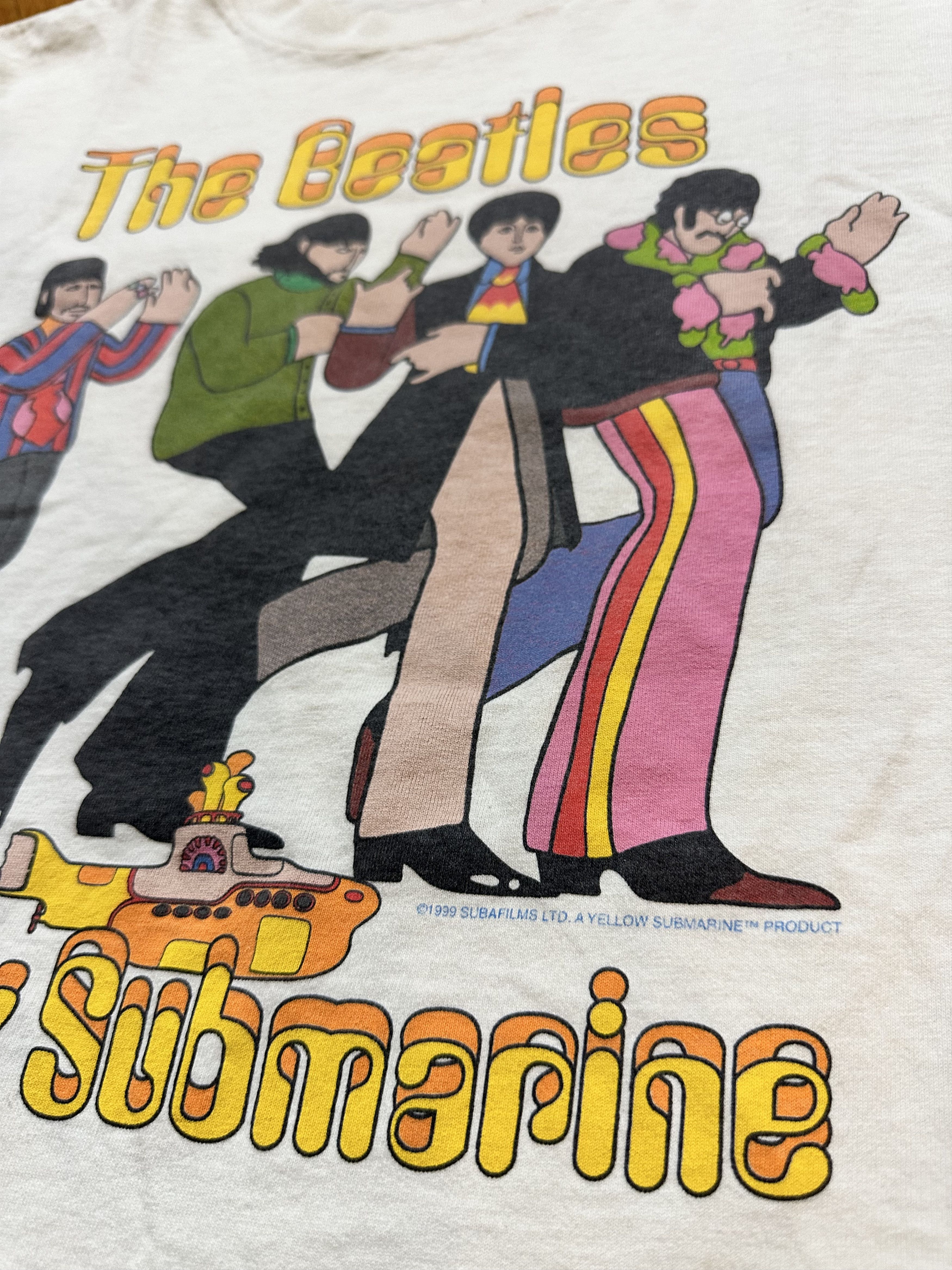 Band Tees VINTAGE THE BEATLES TEE YELLOW SUBMARINE 1999 Size US XL / EU 56 / 4 - 4 Thumbnail