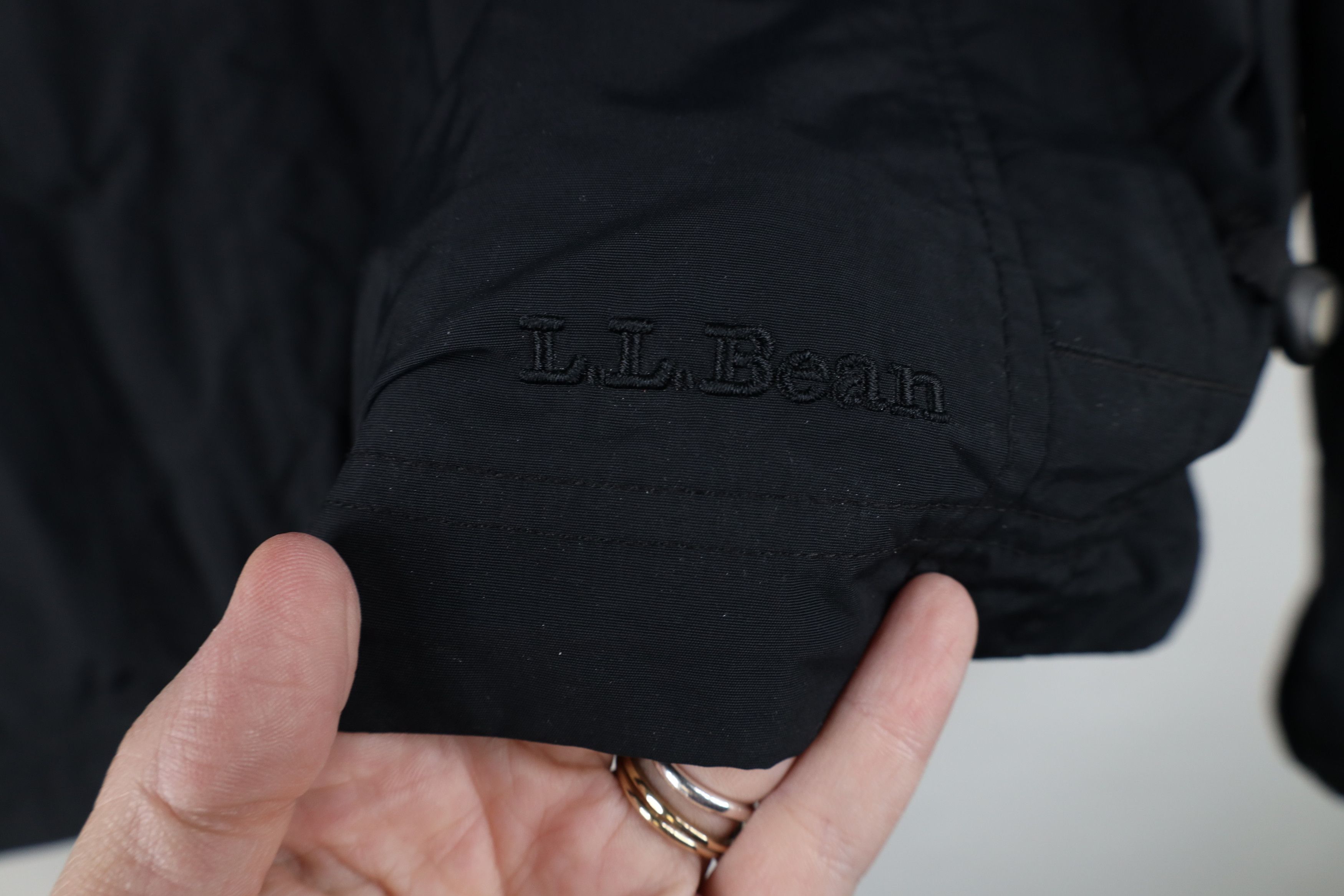 L.L. Bean Vintage LL Bean Waterproof Hooded Rain Bomber Jacket Black Size US S / EU 44-46 / 1 - 4 Thumbnail