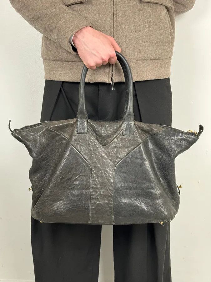 Yves Saint Laurent Yves Saint Laurent Grey Brut Leather Handle Bag Size ONE SIZE - 3 Thumbnail