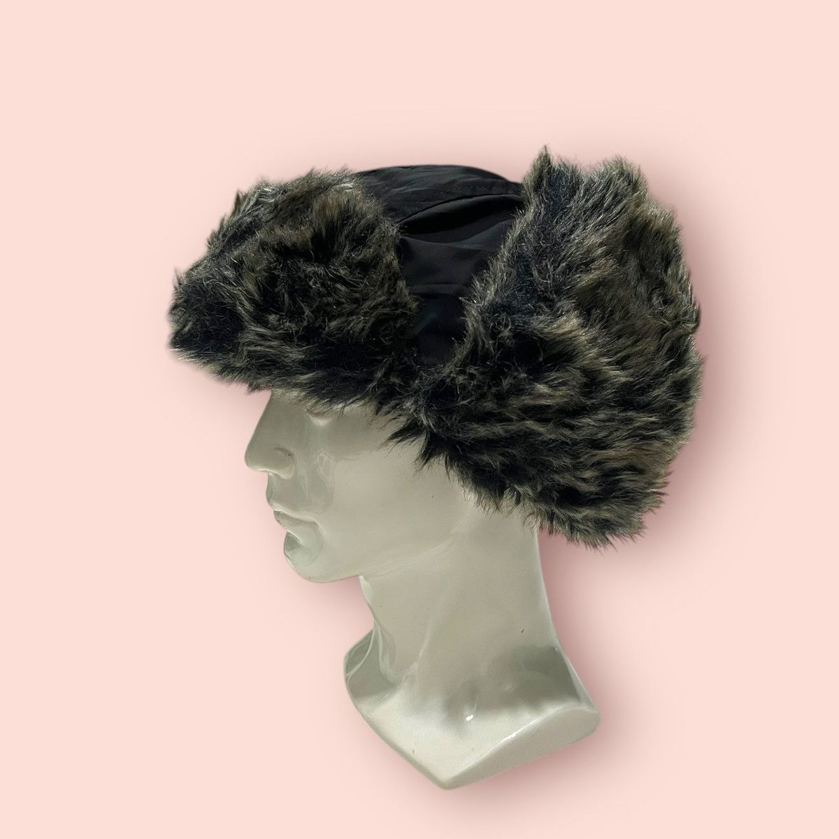 H&M × Vintage VINTAGE H&M FUR TRAPPER HAT ALT BEANIE Size ONE SIZE - 24 Thumbnail
