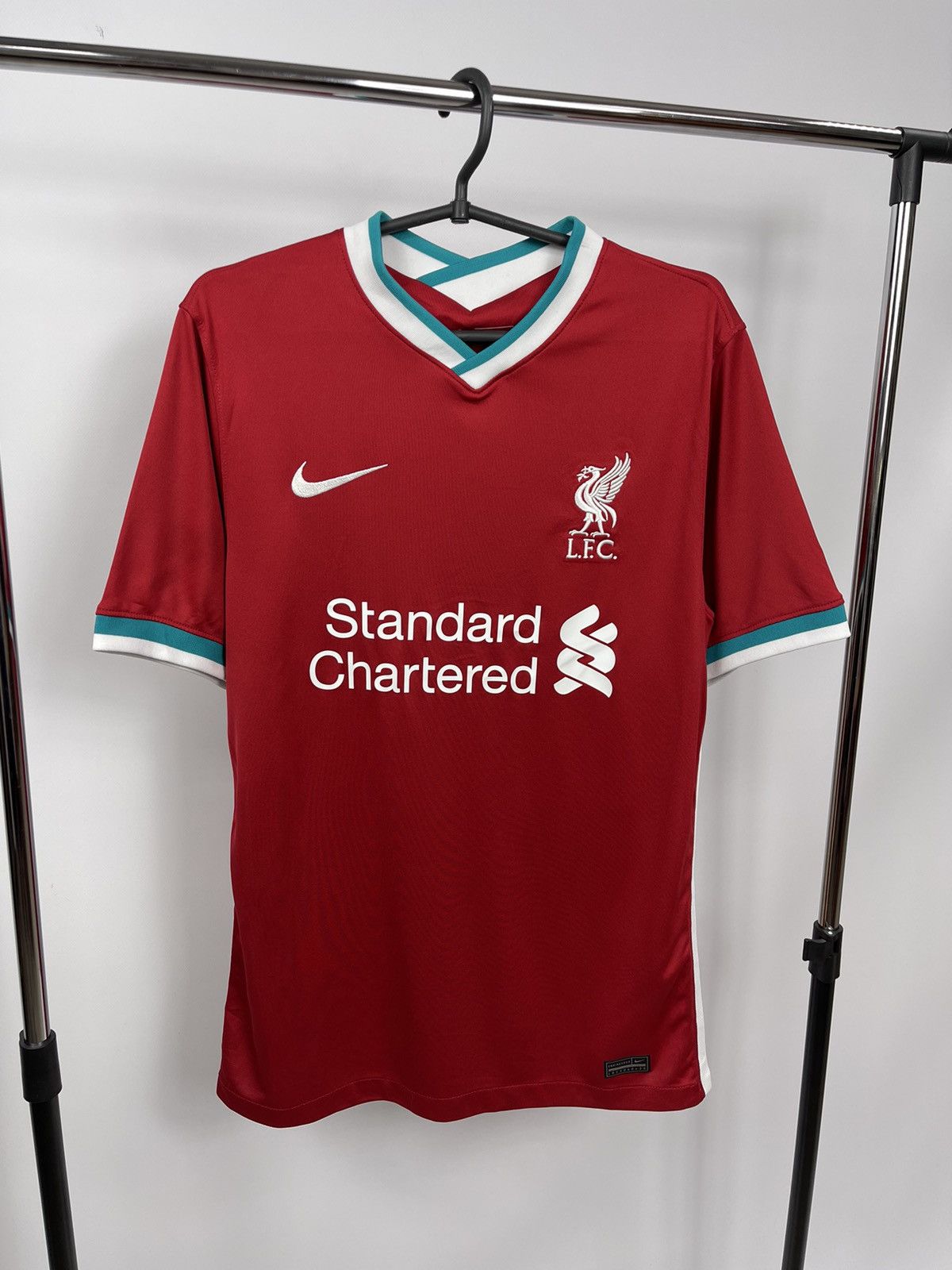 Nike LIVERPOOL 2020/2021 FOOTBALL SOCCER SHIRT JERSEY NIKE SIZE M Size US M / EU 48-50 / 2 - 1 Thumbnail